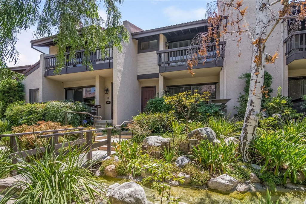 Woodland Hills, California, 91367, United States, 3 Bedrooms Bedrooms, ,3 BathroomsBathrooms,Residential,For Sale,1838011
