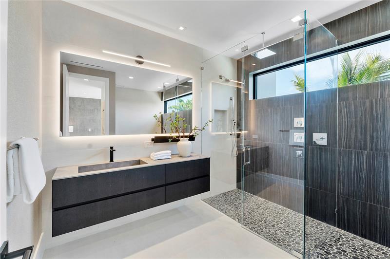 Fort Lauderdale, Florida, 33306, United States, 6 Bedrooms Bedrooms, ,8 BathroomsBathrooms,Residential,For Sale,1958113