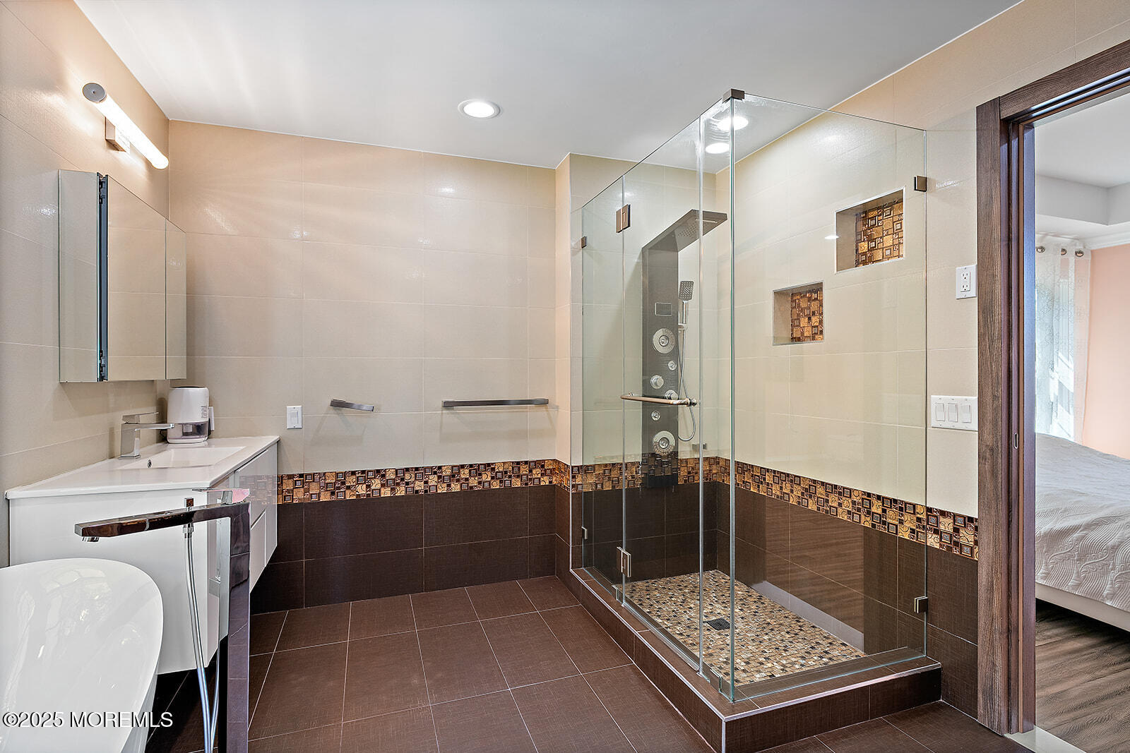 Jackson, New Jersey, 08527, United States, 4 Bedrooms Bedrooms, ,4 BathroomsBathrooms,Residential,For Sale,1975886