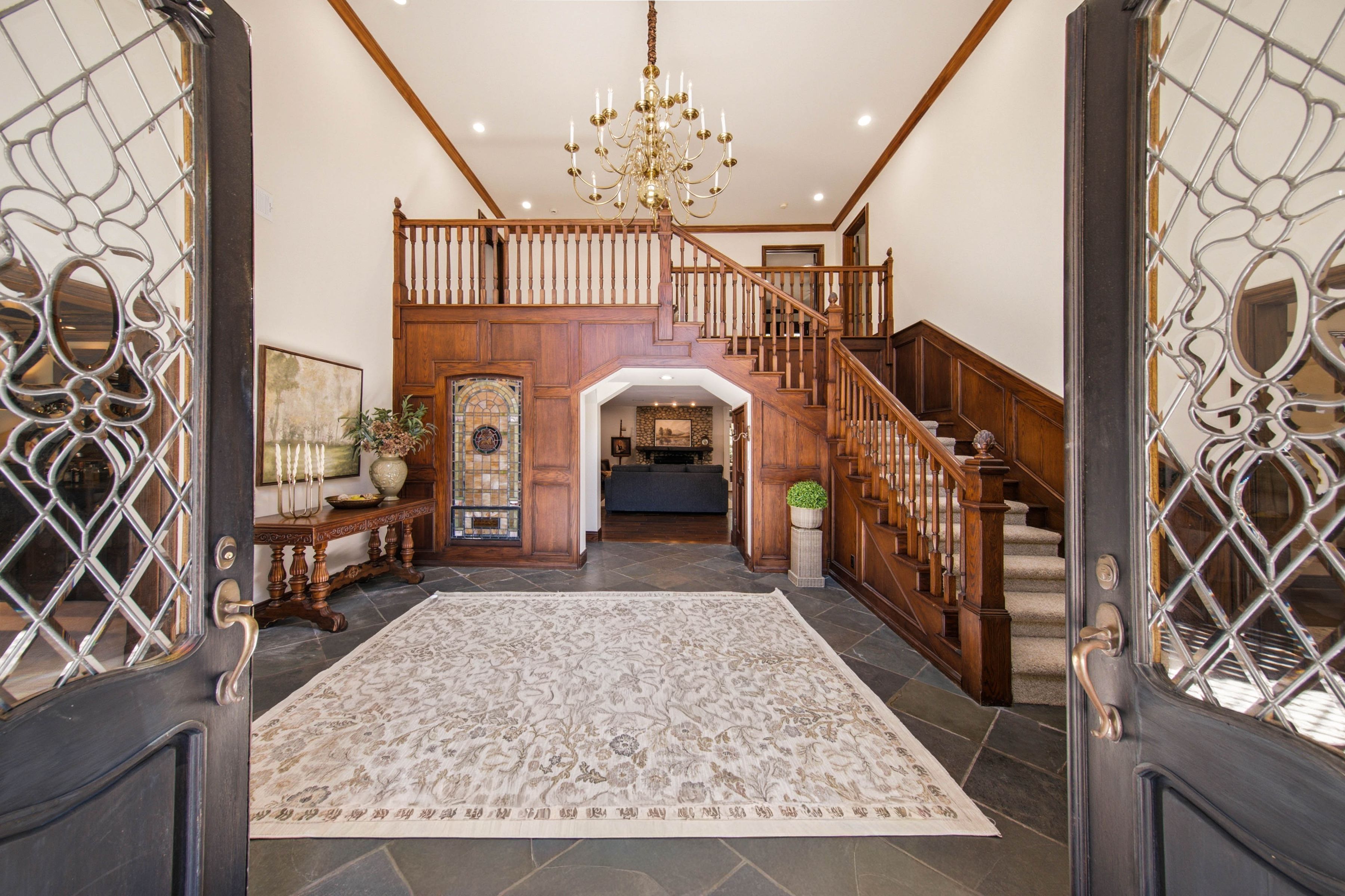  Gated Estate on Nearly 2 Acres - 物件實景