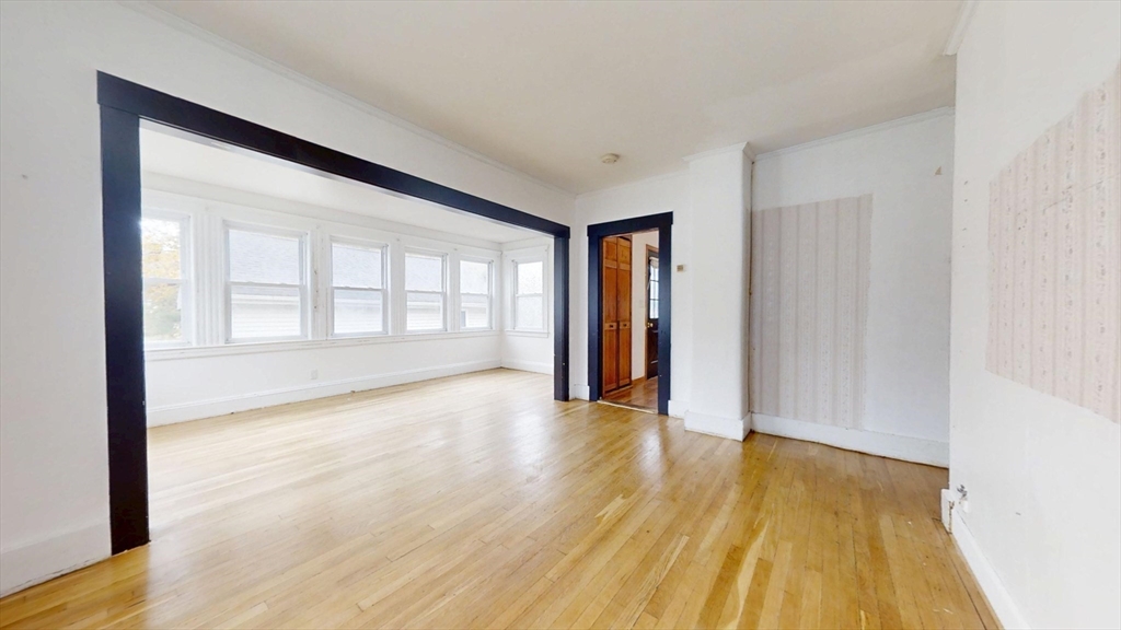 Needham, Massachusetts, 02492, United States, 3 Bedrooms Bedrooms, ,2 BathroomsBathrooms,Residential,For Sale,1988292