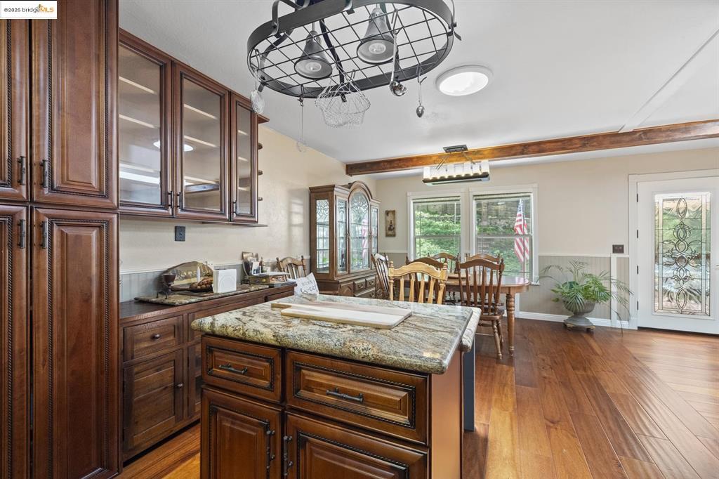 Twain Harte, California, 95383, United States, 3 Bedrooms Bedrooms, ,3 BathroomsBathrooms,Residential,For Sale,1862195