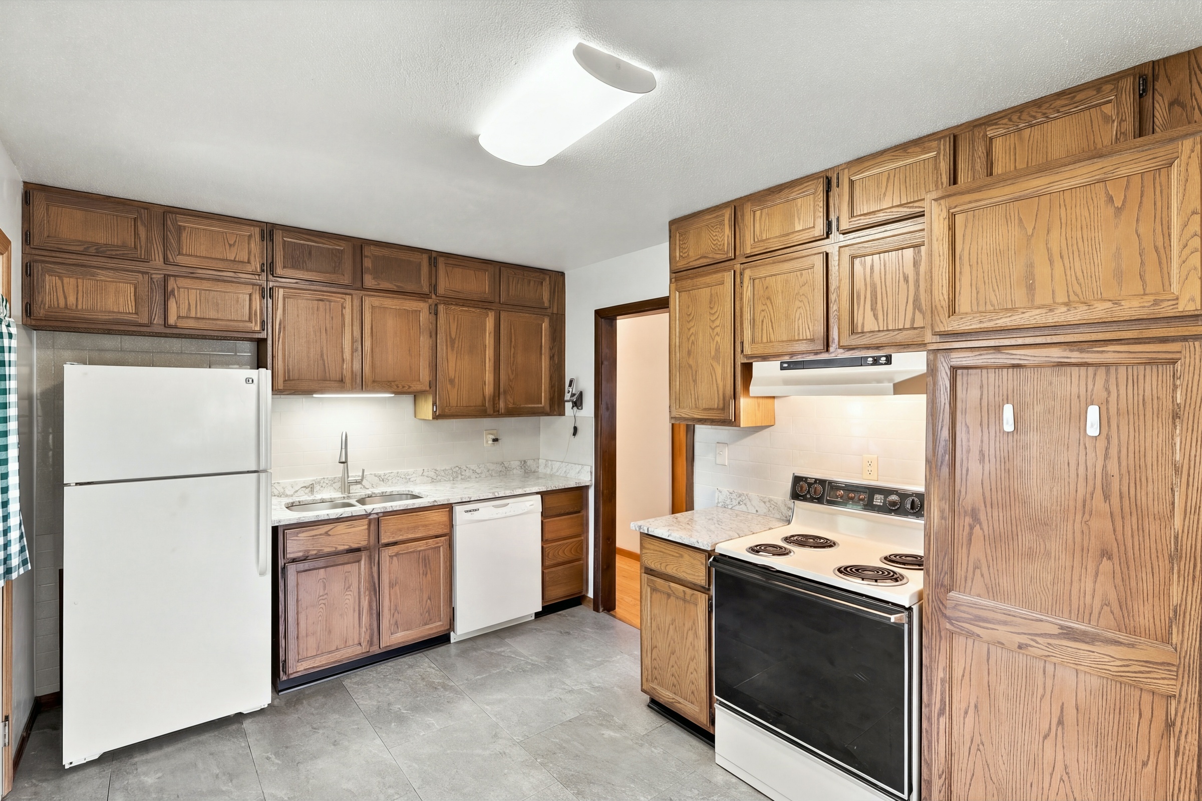  9087 Northwood Parkway, New Hope, MN 55427 - 物件實景