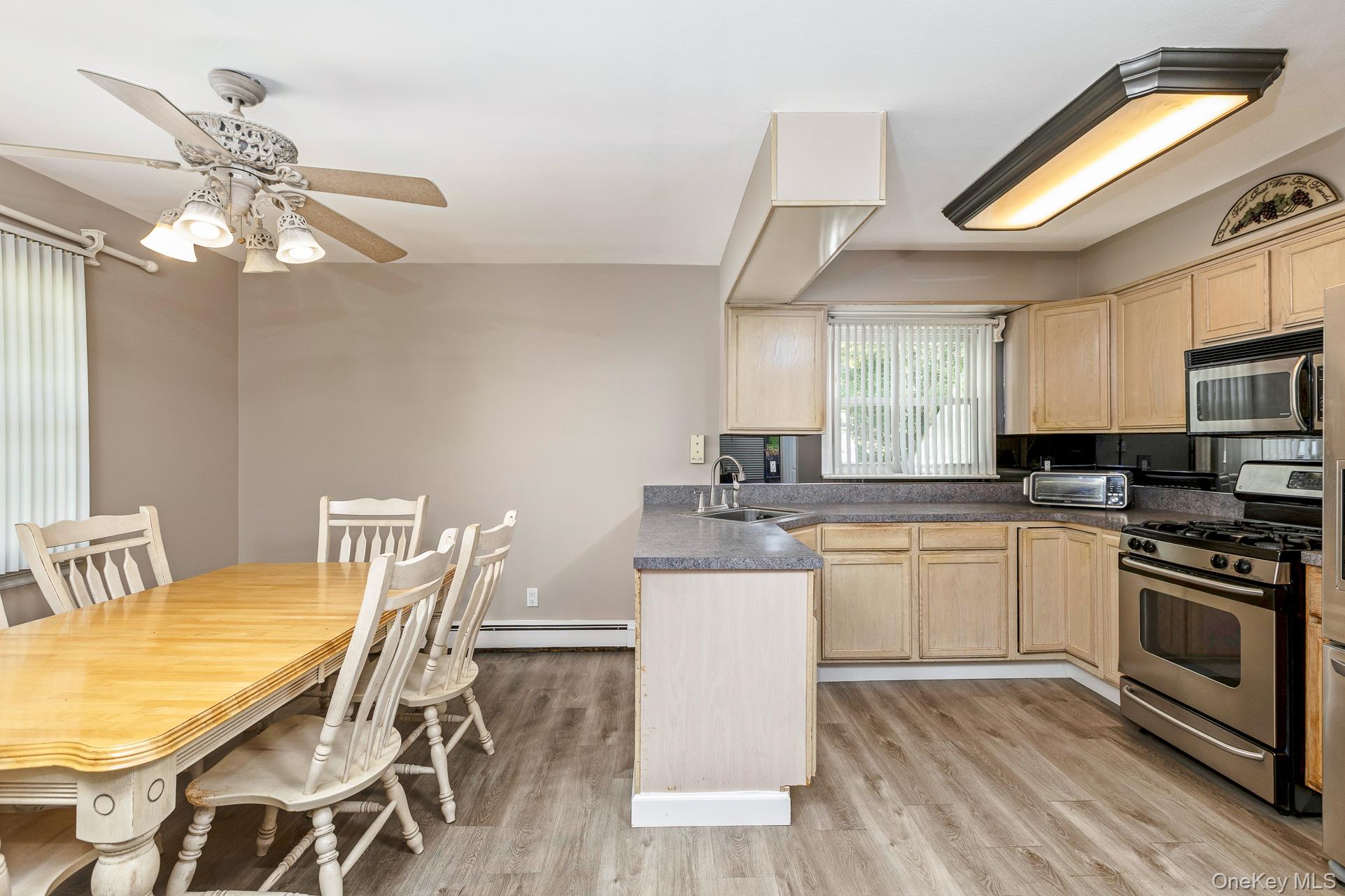 Shirley, New York, 11967, United States, 4 Bedrooms Bedrooms, ,4 BathroomsBathrooms,Residential,For Sale,1924990