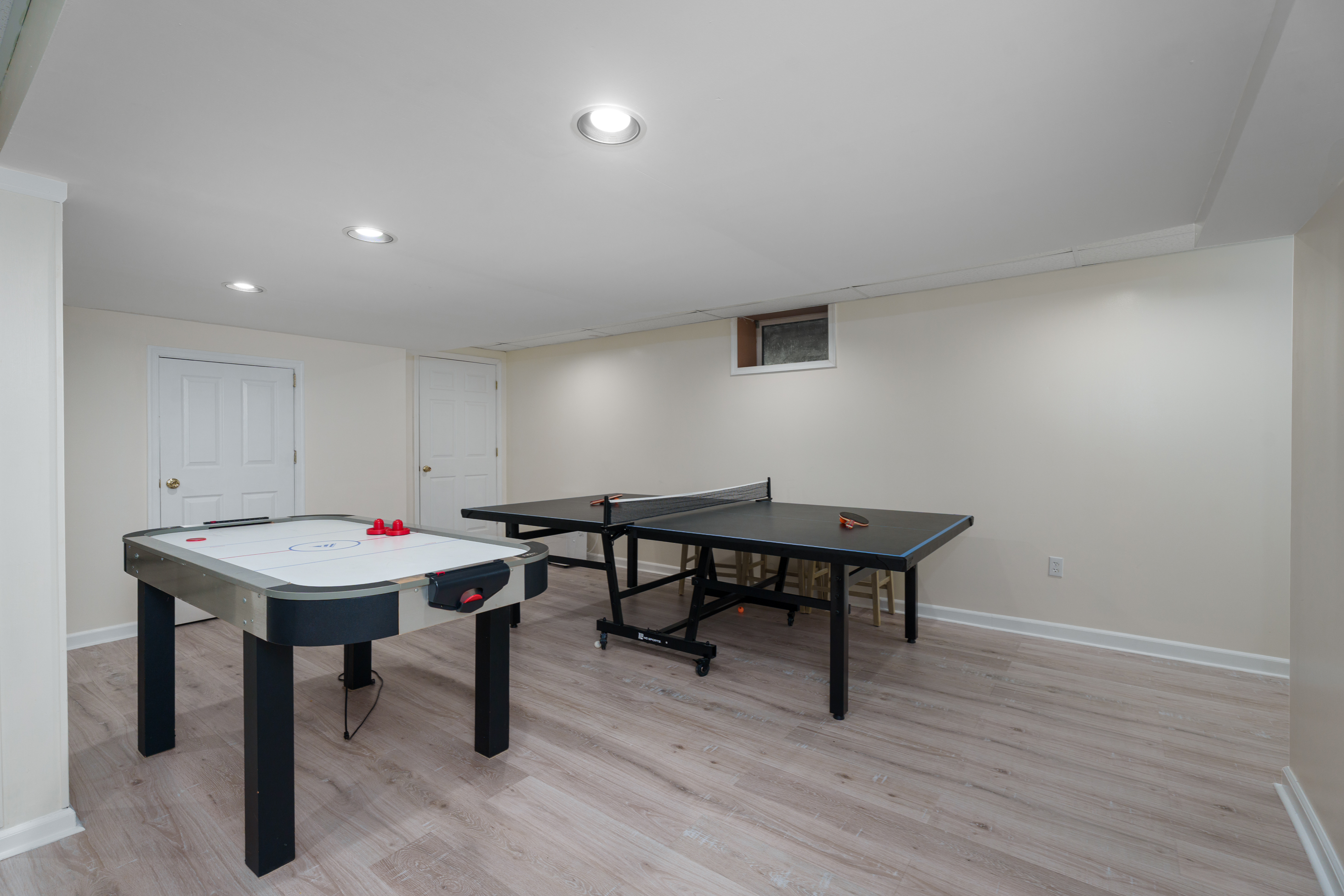  Bright Updated Kitchen, Bold New Bathrooms, Beautiful Setting - 物件實景