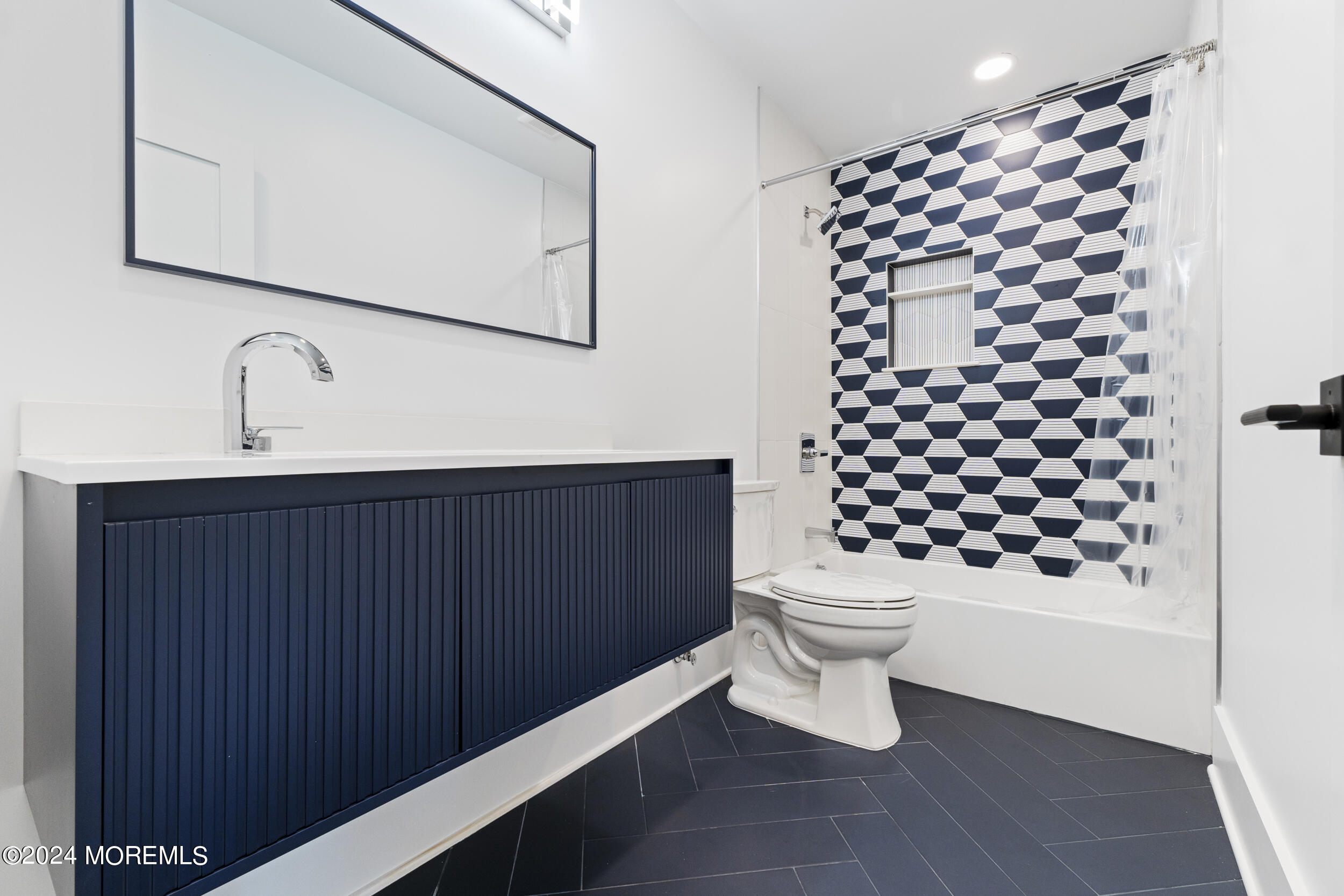 Long Branch, New Jersey, 07740, United States, 5 Bedrooms Bedrooms, ,4 BathroomsBathrooms,Residential,For Sale,1780996
