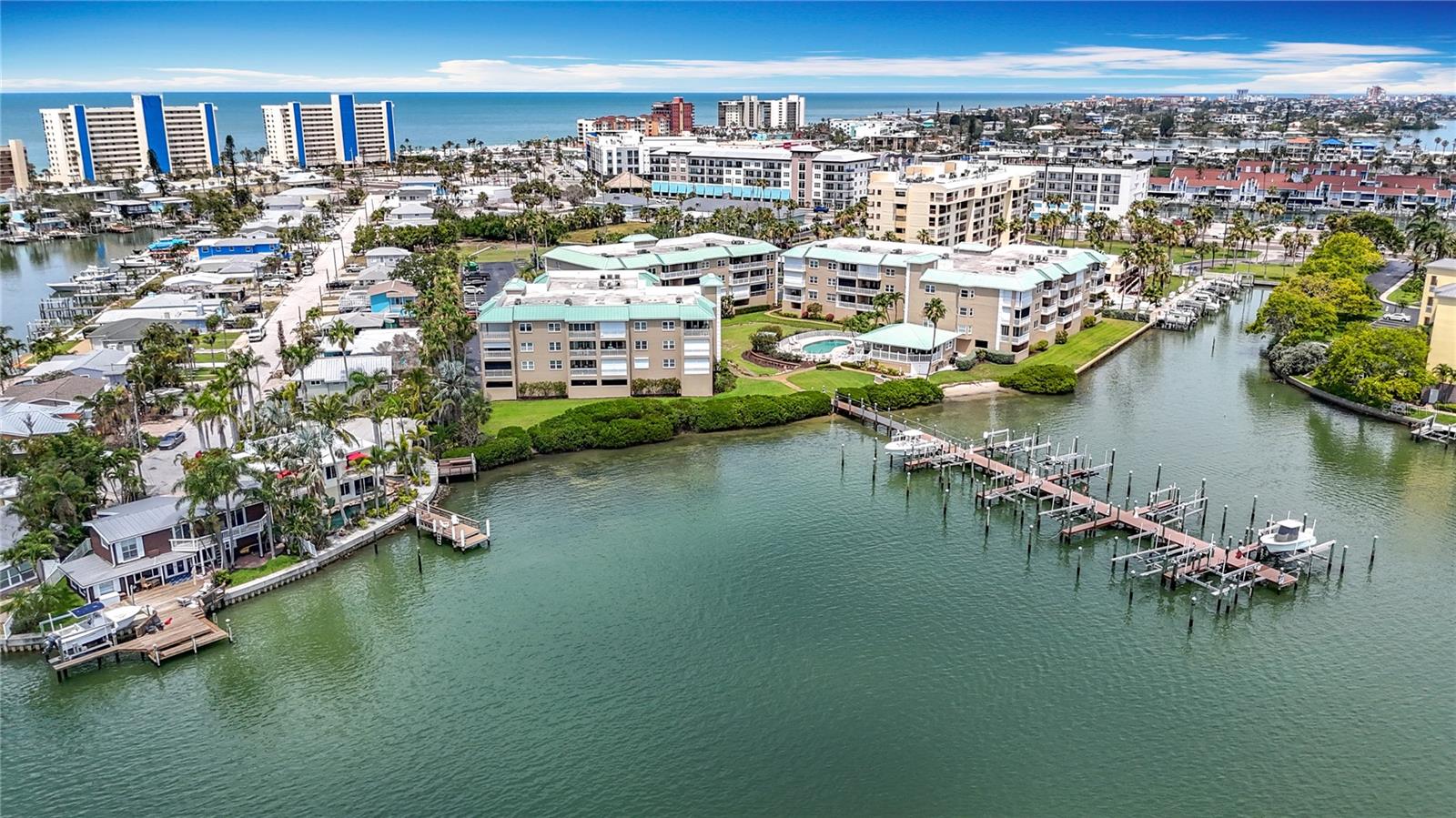 Madeira Beach, Florida, 33708, United States, 2 Bedrooms Bedrooms, ,2 BathroomsBathrooms,Residential,For Sale,1981210