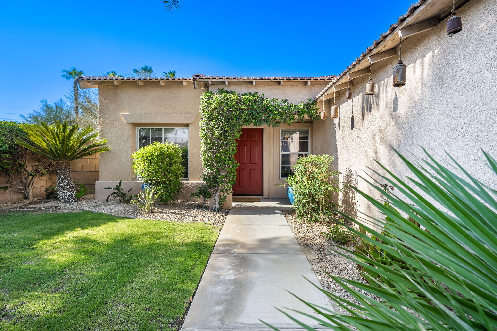 Indio, California, 92201, United States, 3 Bedrooms Bedrooms, ,2 BathroomsBathrooms,Residential,For Sale,1910889