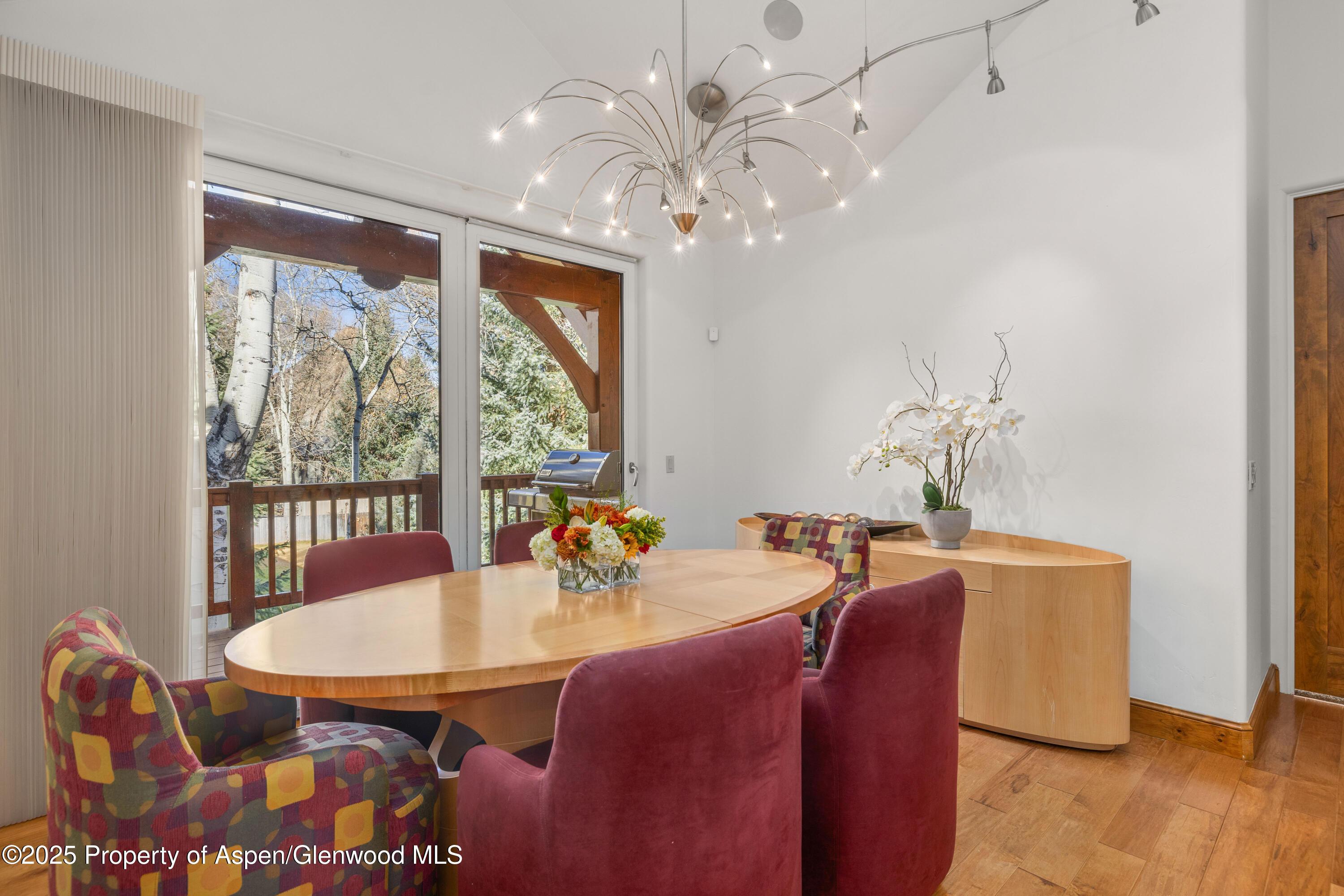 Aspen, Colorado, 81611, United States, 4 Bedrooms Bedrooms, ,5 BathroomsBathrooms,Residential,For Sale,1998129