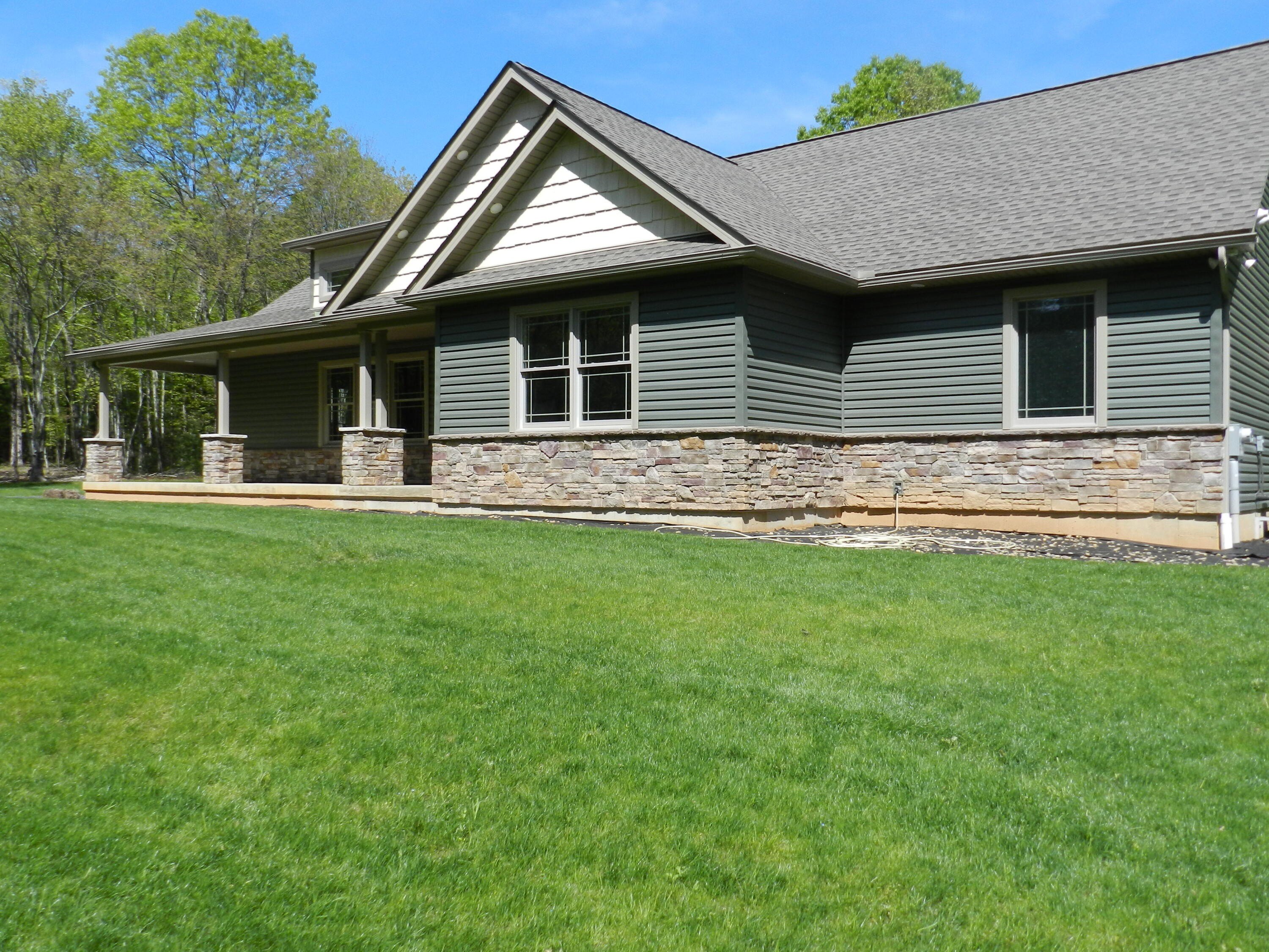 Kunkletown, Pennsylvania, 18058, United States, 3 Bedrooms Bedrooms, ,2 BathroomsBathrooms,Residential,For Sale,1896386