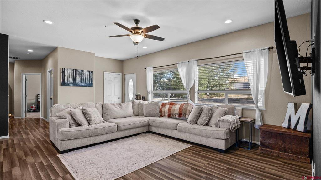 Austin, Colorado, 81410, United States, 3 Bedrooms Bedrooms, ,2 BathroomsBathrooms,Residential,For Sale,1925563
