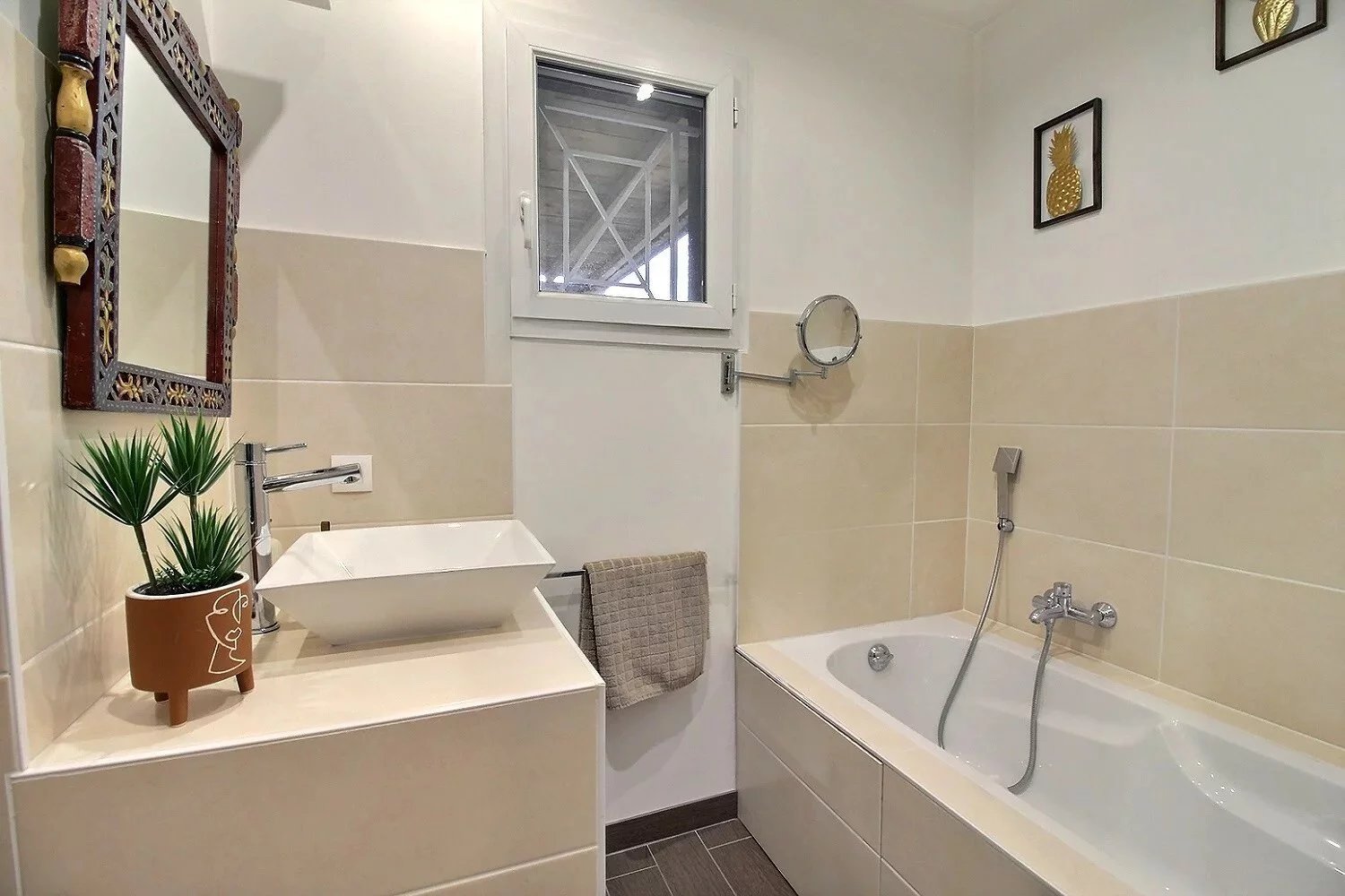 Gujan-Mestras, New Aquitaine, 33470, FR, 5 Bedrooms Bedrooms, ,3 BathroomsBathrooms,Residential,For Sale,1626924