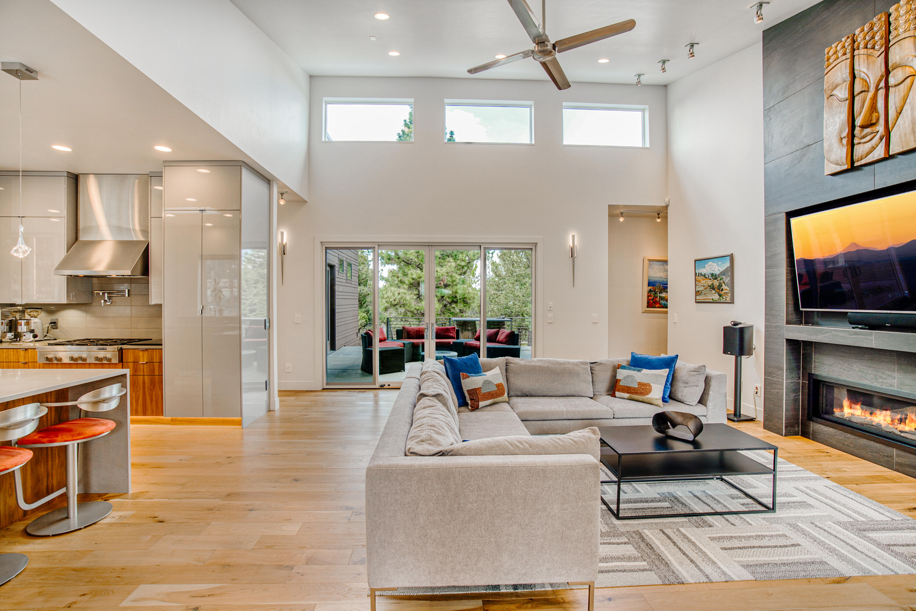 Bend, Oregon, 97703, United States, 3 Bedrooms Bedrooms, ,3 BathroomsBathrooms,Residential,For Sale,1826383