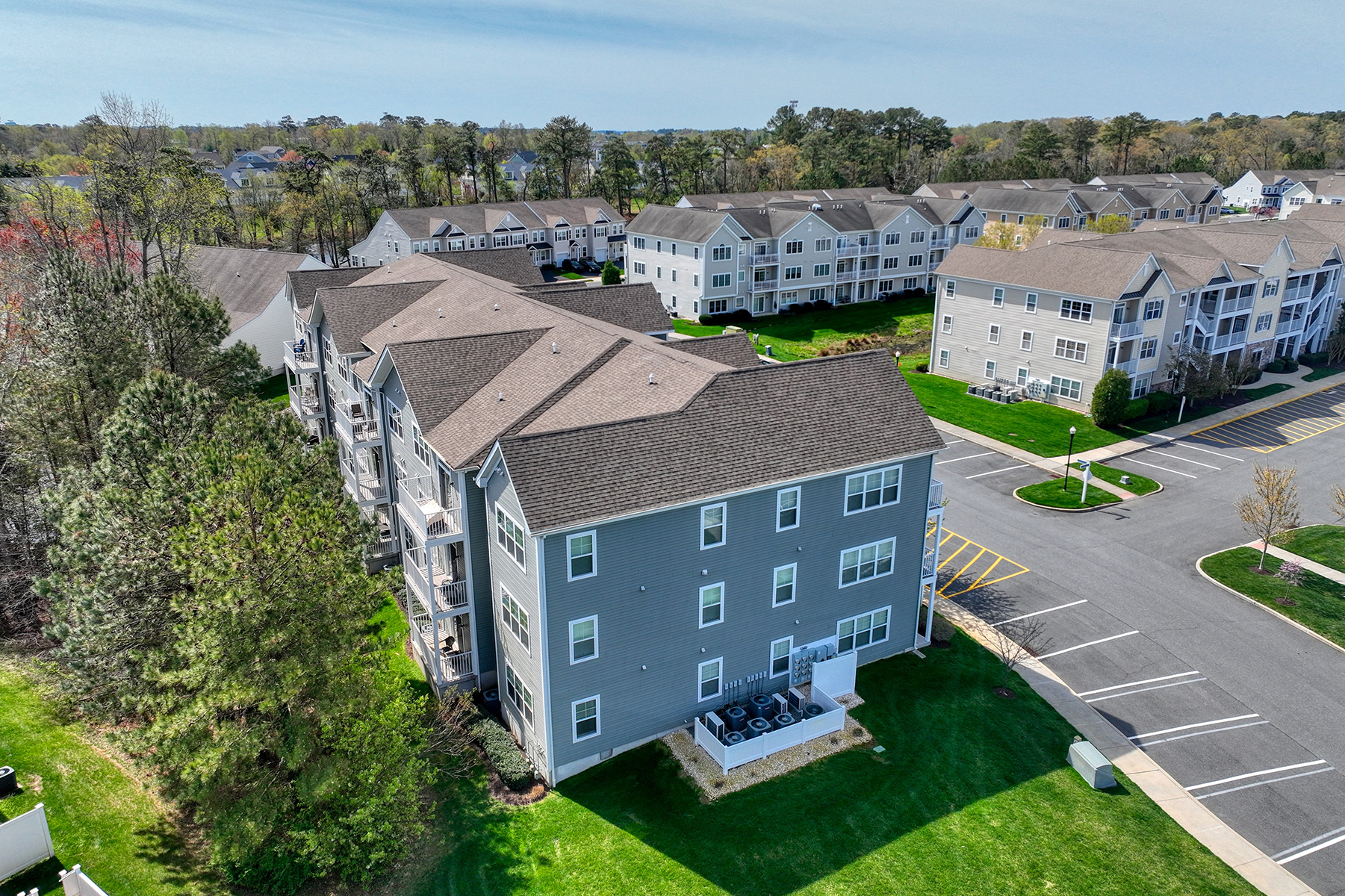  37670 Exeter Drive , 2 - 物件實景