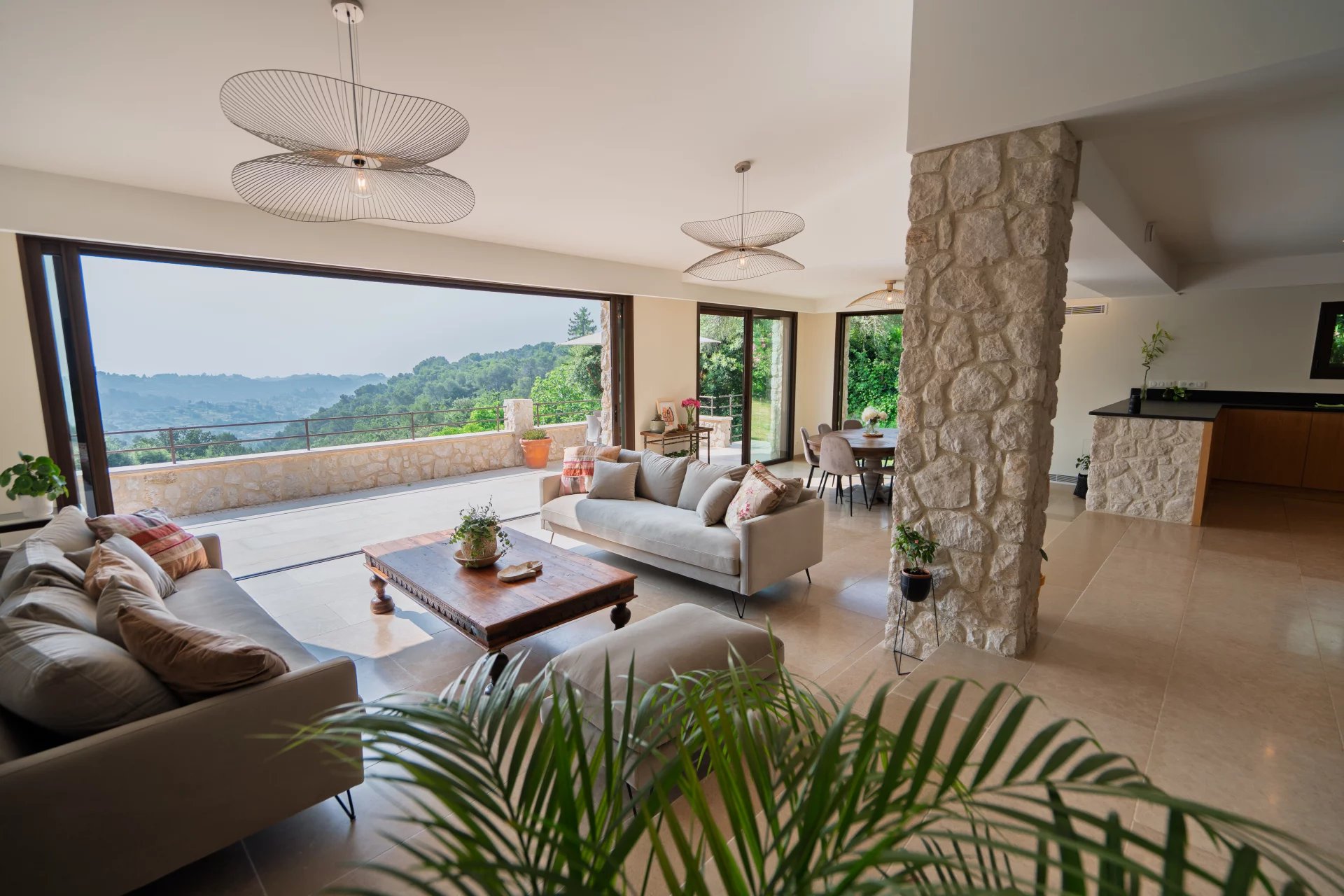 Saint-Paul-de-Vence, Provence-Alpes-Côte d’Azur, 06570, FR, 6 Bedrooms Bedrooms, ,Residential,For Sale,1988303