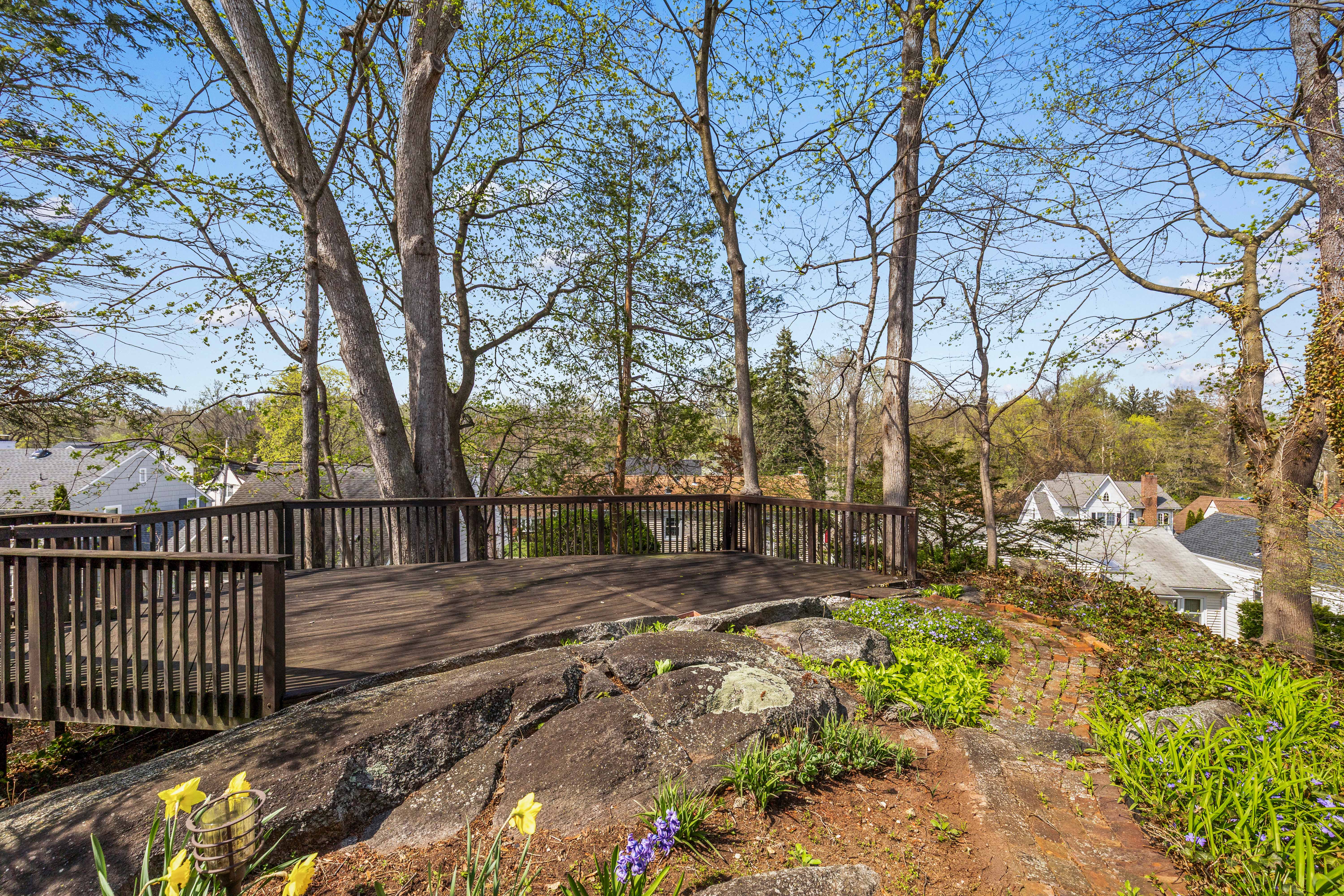  400 Warren Avenue - 物件實景