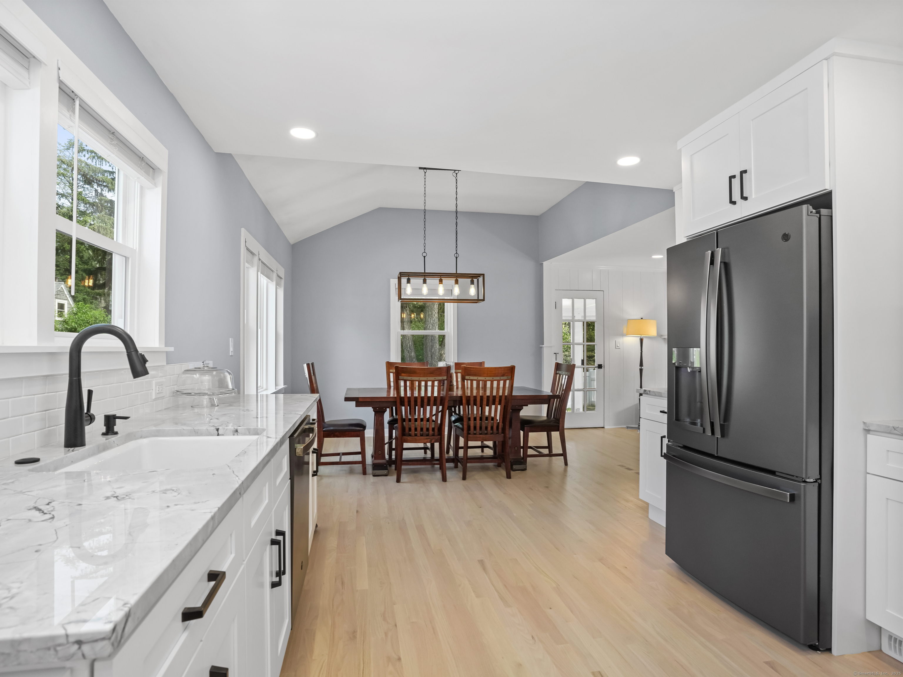 Trumbull, Connecticut, 06611, United States, 2 Bedrooms Bedrooms, ,2 BathroomsBathrooms,Residential,For Sale,1917497