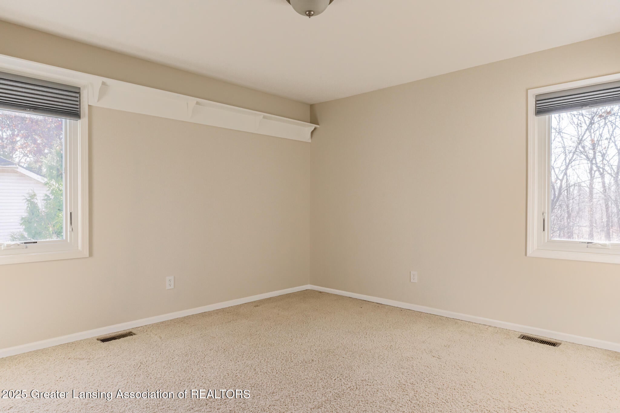 East Lansing, Michigan, 48823, United States, 5 Bedrooms Bedrooms, ,3 BathroomsBathrooms,Residential,For Sale,1991518