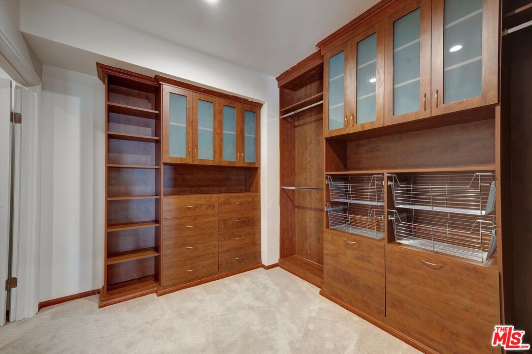 Beverly Hills, California, 90210, United States, 8 Bedrooms Bedrooms, ,3 BathroomsBathrooms,Residential,For Sale,1916732