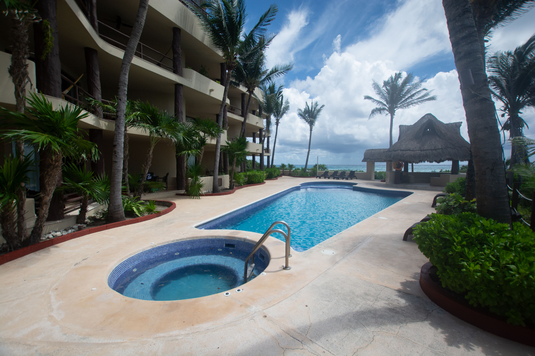  EXCLUSIVE OCEANFRONT RESIDENCE, 2 BED 2 AND BATH PANORAMIC VIEWS - 物件實景