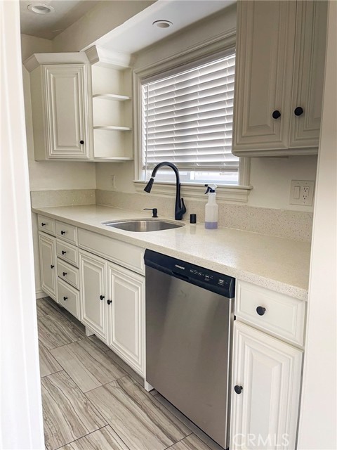 Santa Ana, California, 92706, United States, 2 Bedrooms Bedrooms, ,2 BathroomsBathrooms,Residential,For Sale,1982036