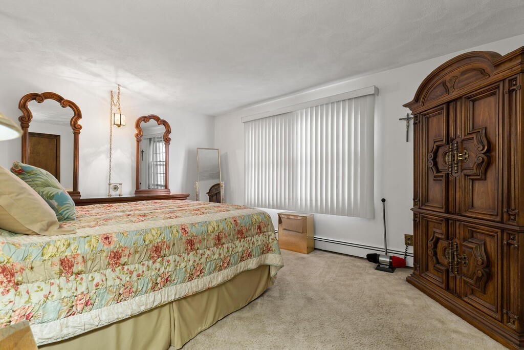 Everett, Massachusetts, 02149, United States, 3 Bedrooms Bedrooms, ,2 BathroomsBathrooms,Residential,For Sale,1937012