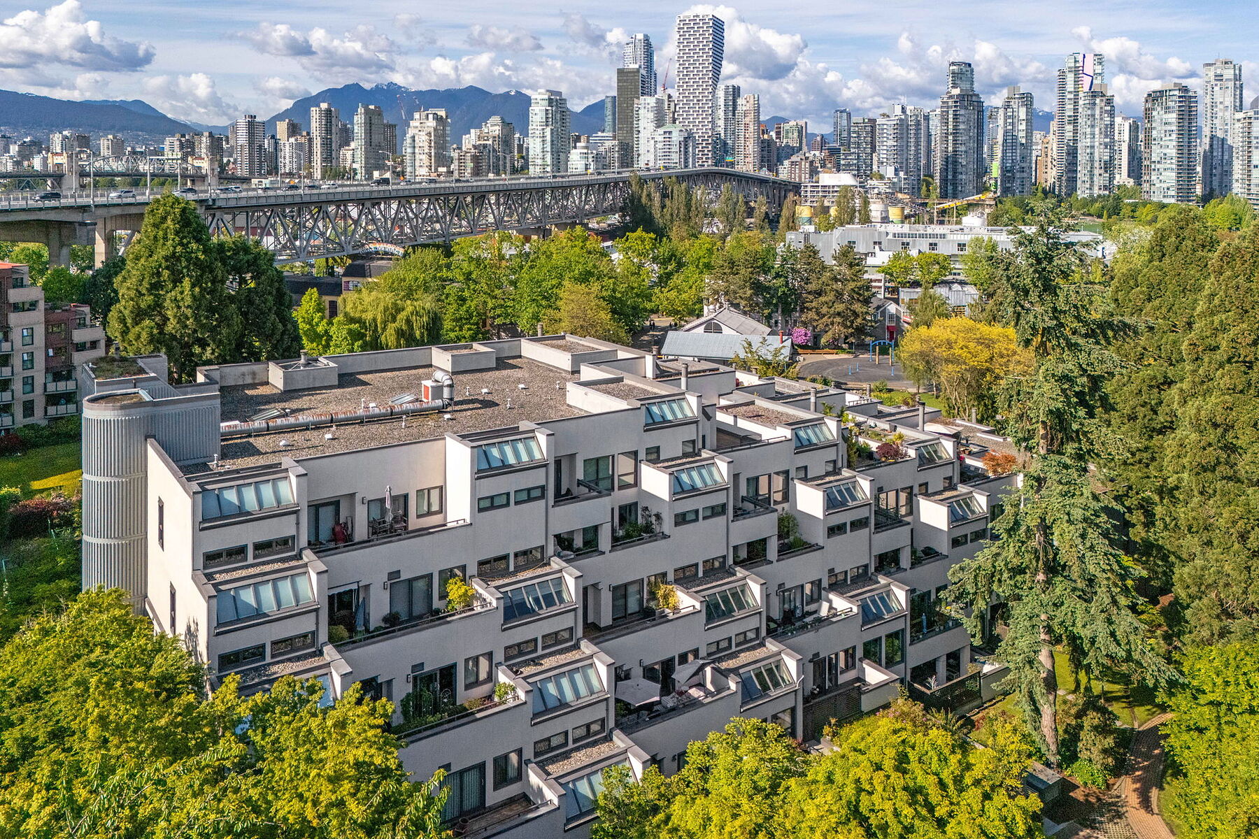  False Creek Seawall Townhouse - 物件實景