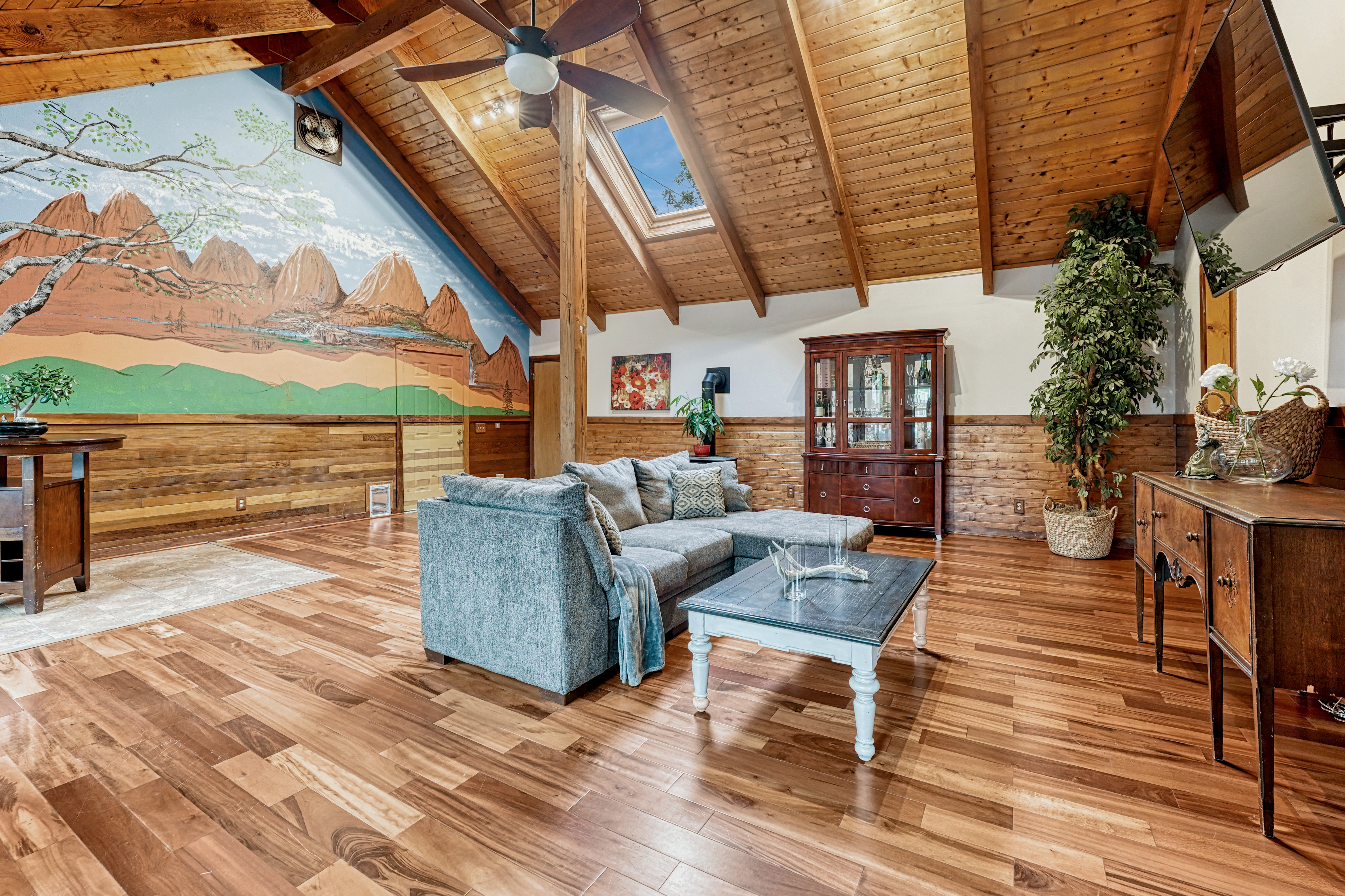  Phenomenal downtown Colorado Springs location with views of Pikes Peak - 物件實景