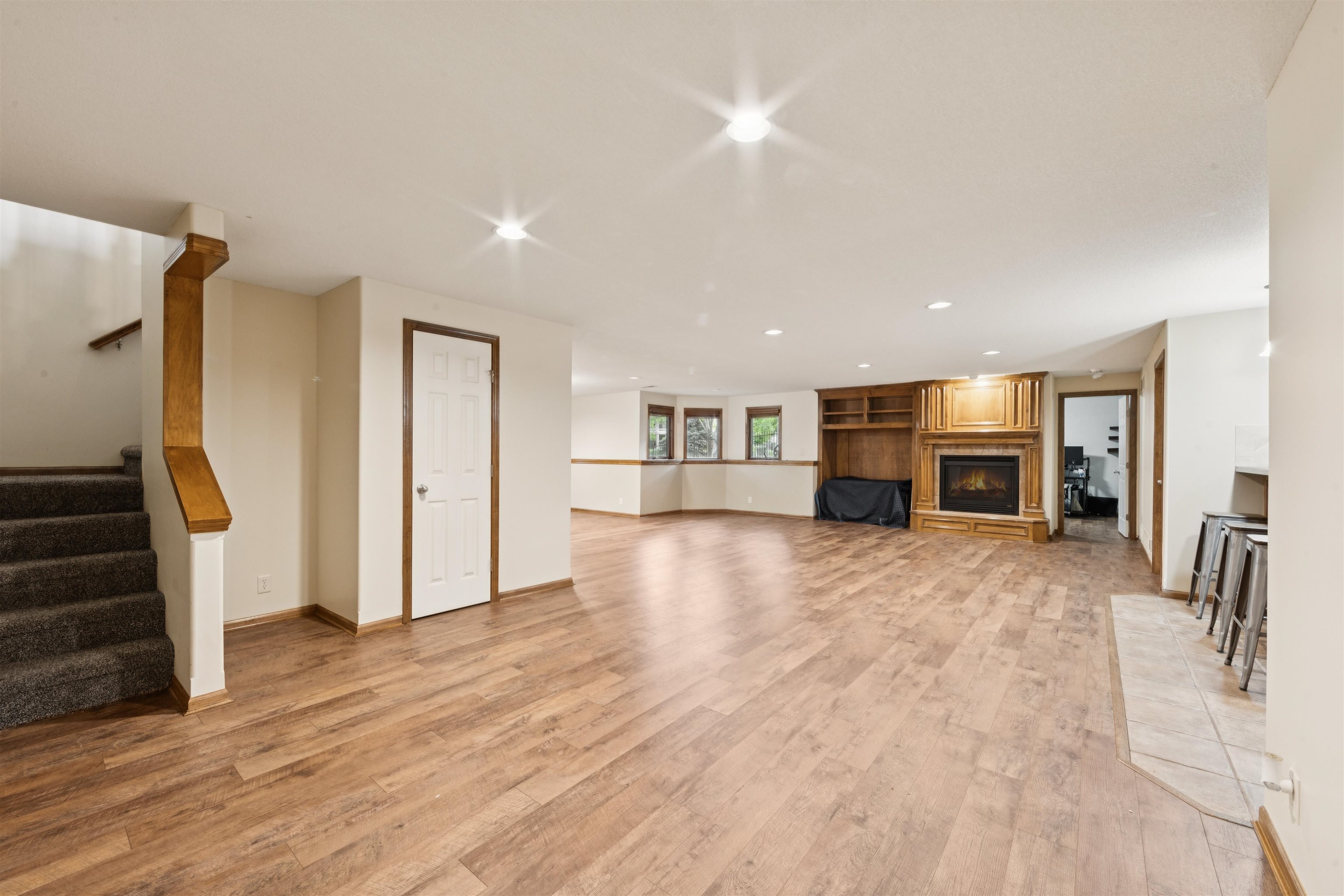 Wichita, Kansas, 67205, United States, 5 Bedrooms Bedrooms, ,3 BathroomsBathrooms,Residential,For Sale,1847235