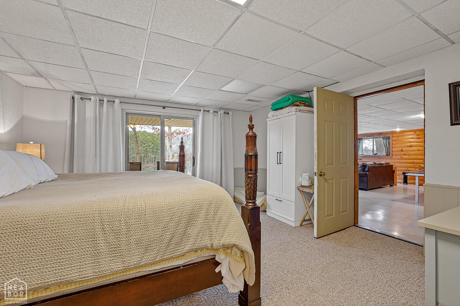 Cherokee Village, Arkansas, 72529, United States, 6 Bedrooms Bedrooms, ,3 BathroomsBathrooms,Residential,For Sale,1983477