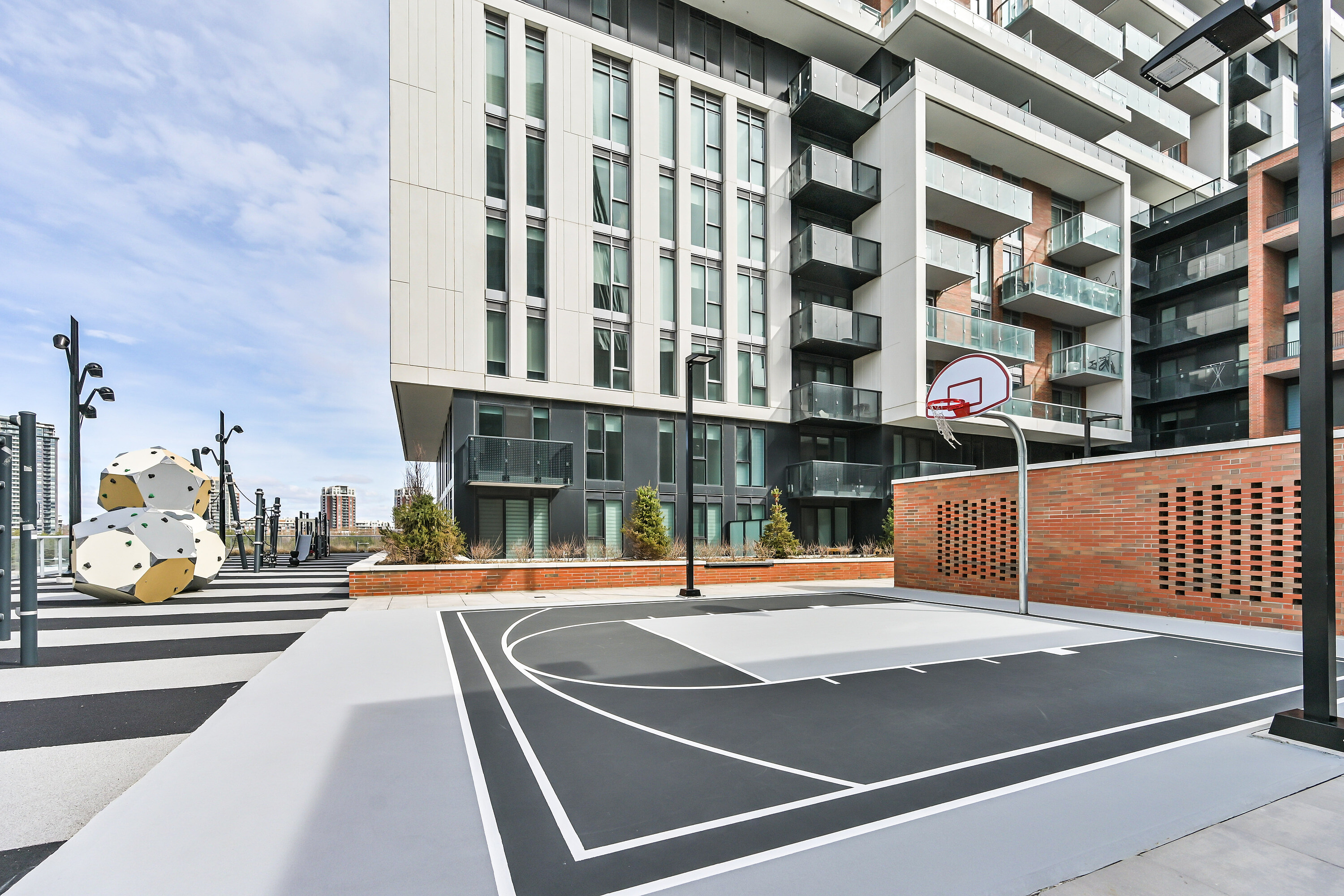  Gallery Square Condos - 物件實景