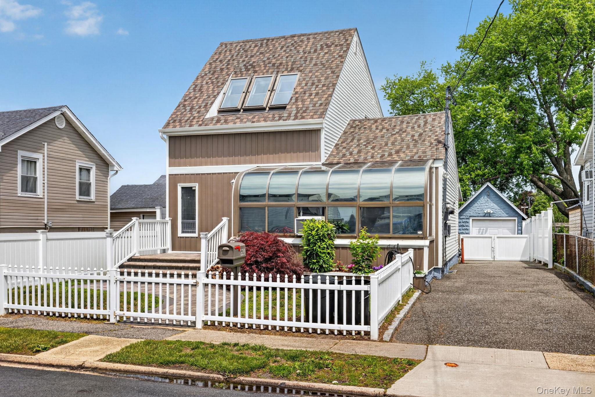 Clearwater Rd, Lindenhurst, NY 11757 #1