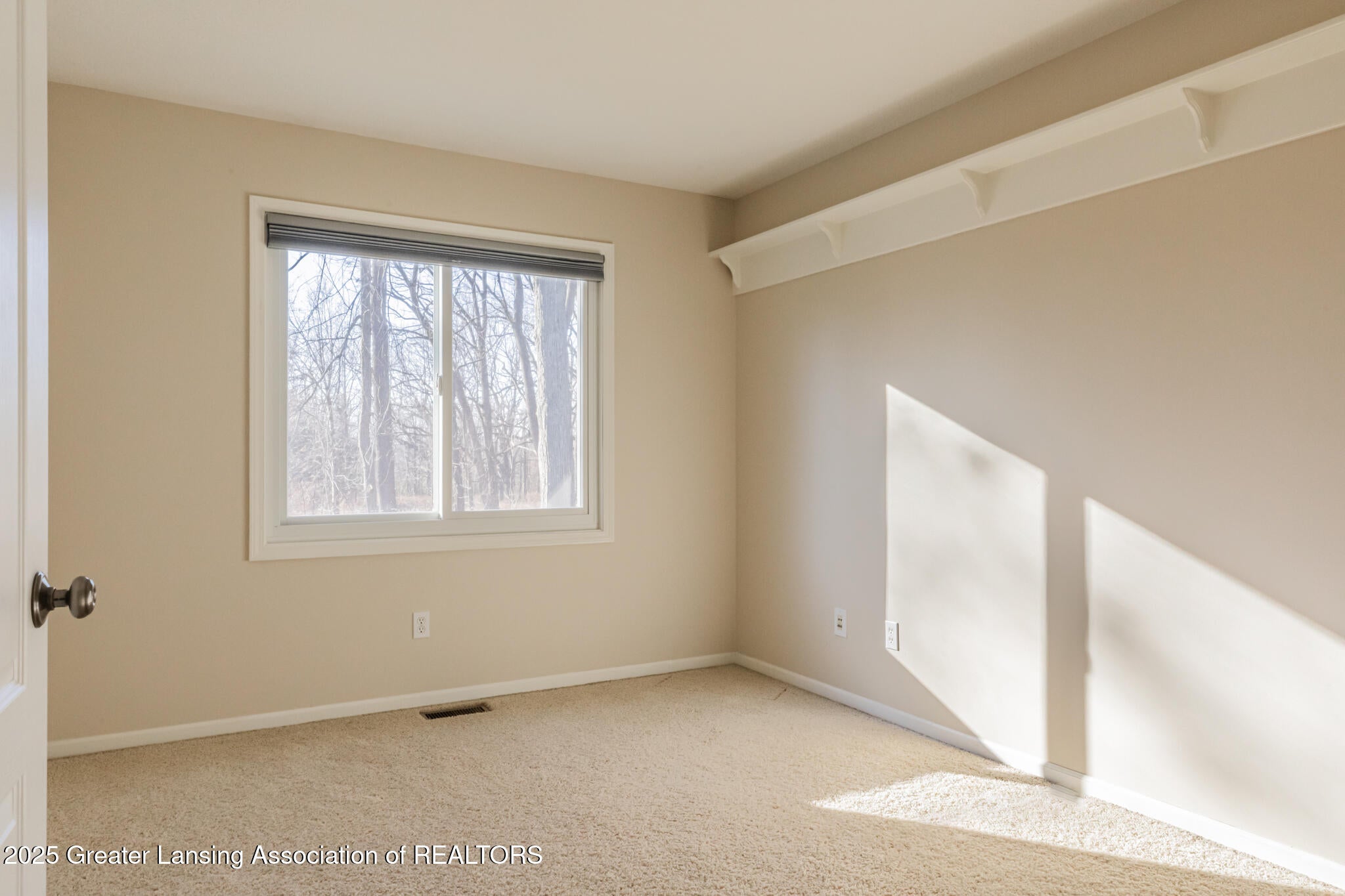 East Lansing, Michigan, 48823, United States, 5 Bedrooms Bedrooms, ,3 BathroomsBathrooms,Residential,For Sale,1991518