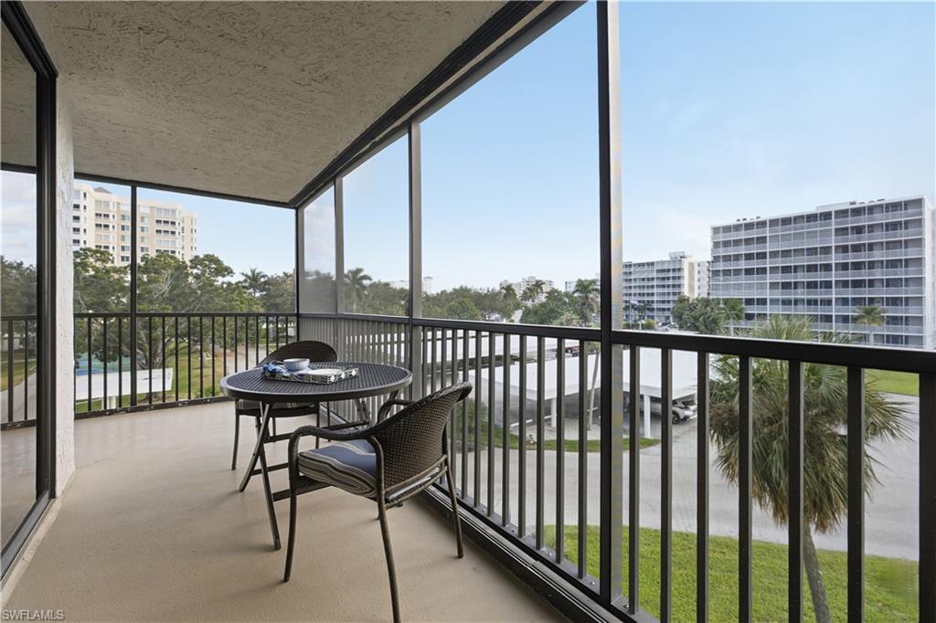 Naples, Florida, 34108, United States, 2 Bedrooms Bedrooms, ,2 BathroomsBathrooms,Residential,For Sale,2000770