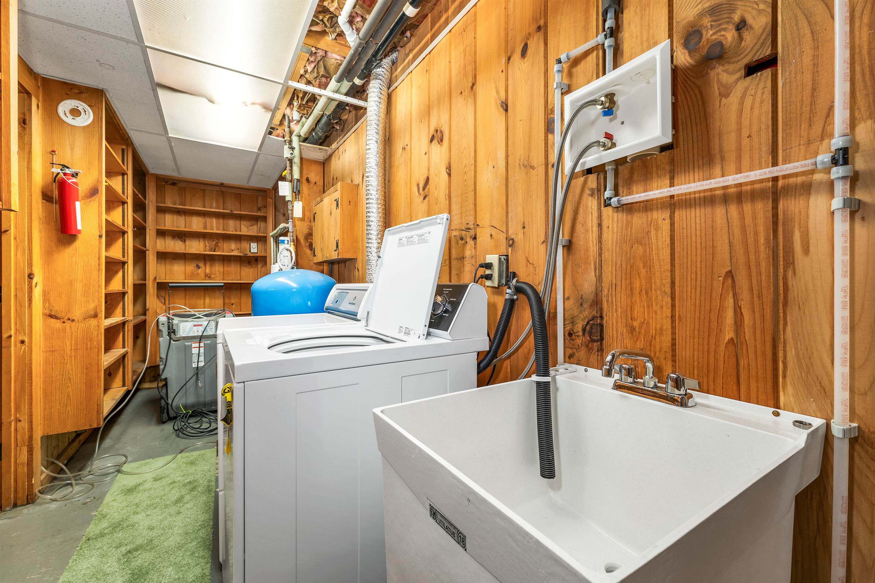 Chesterfield, New Hampshire, 03466, United States, 4 Bedrooms Bedrooms, ,2 BathroomsBathrooms,Residential,For Sale,1934189
