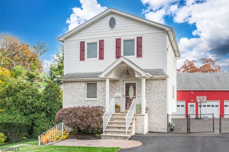 Clifton City, New Jersey, 07013, United States, 5 Bedrooms Bedrooms, ,4 BathroomsBathrooms,Residential,For Sale,2001932