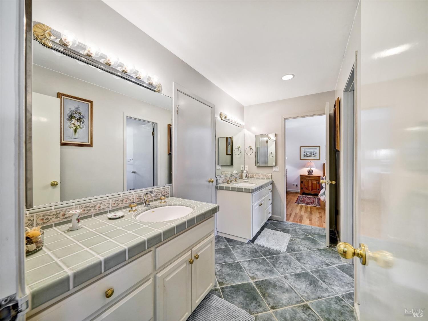 Santa Rosa, California, 95404, United States, 4 Bedrooms Bedrooms, ,4 BathroomsBathrooms,Residential,For Sale,1805193