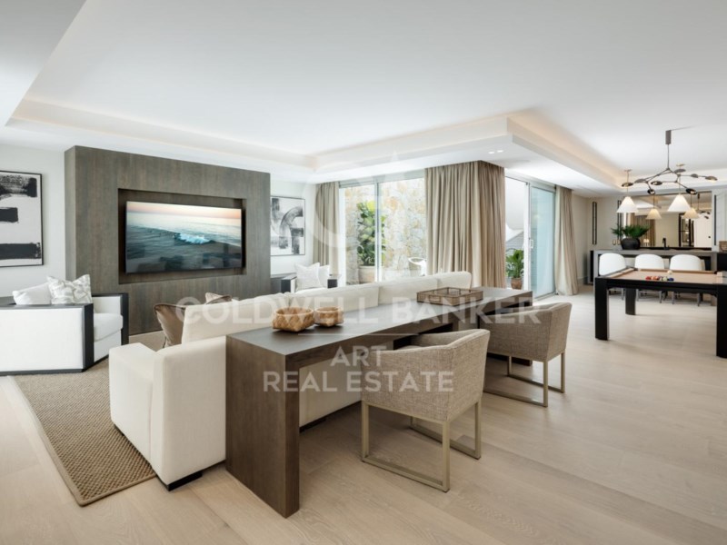 Marbella, Andalusia, ES, 6 Bedrooms Bedrooms, ,6 BathroomsBathrooms,Residential,For Sale,1882759
