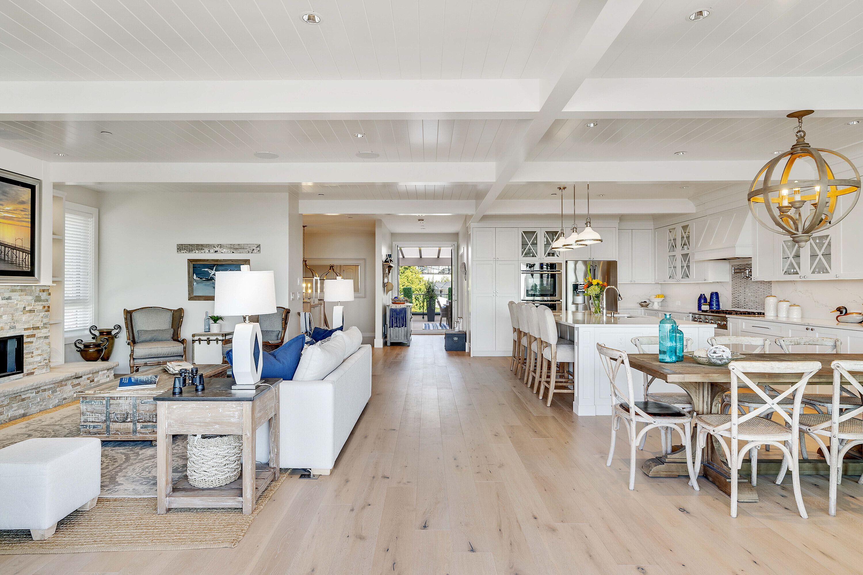  Bespoke Luxury in White Rock - 物件實景