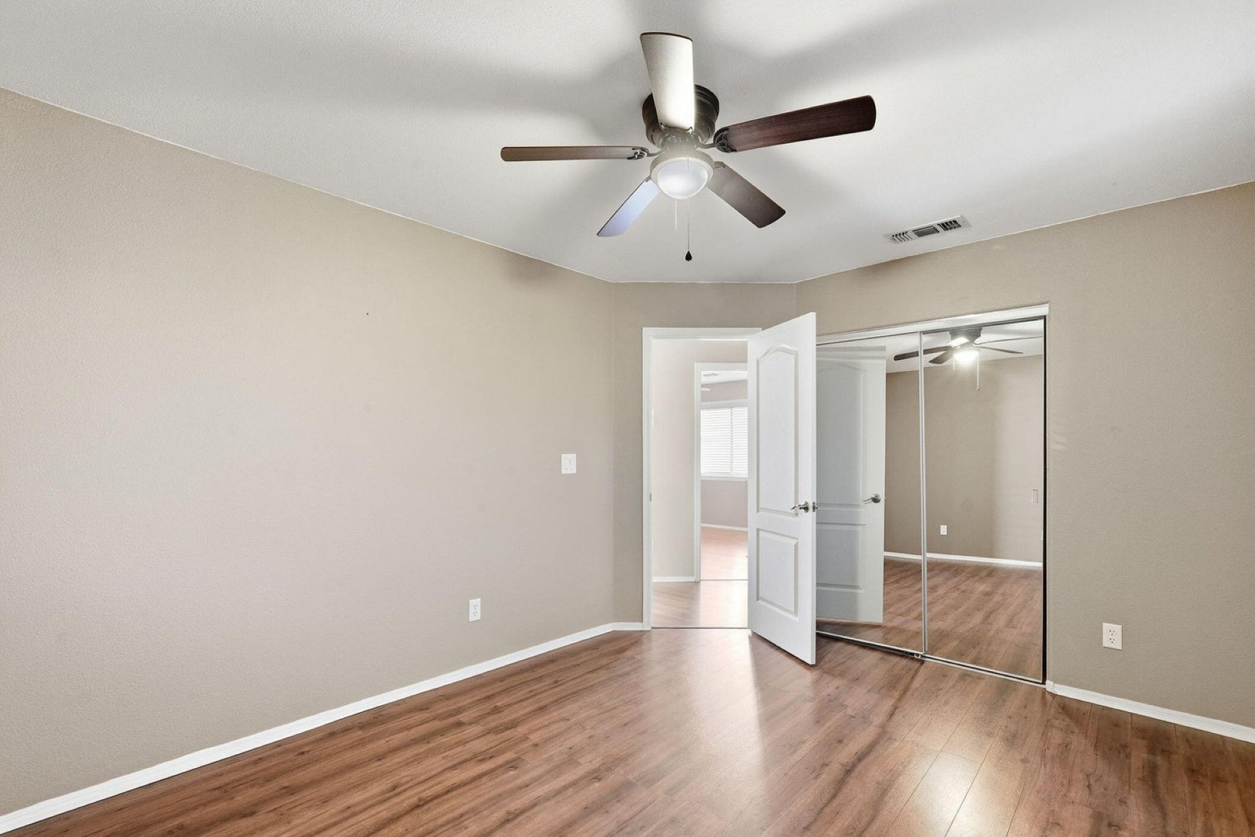  718 E Mountain Sage Drive ¦Phoenix, AZ - 物件實景