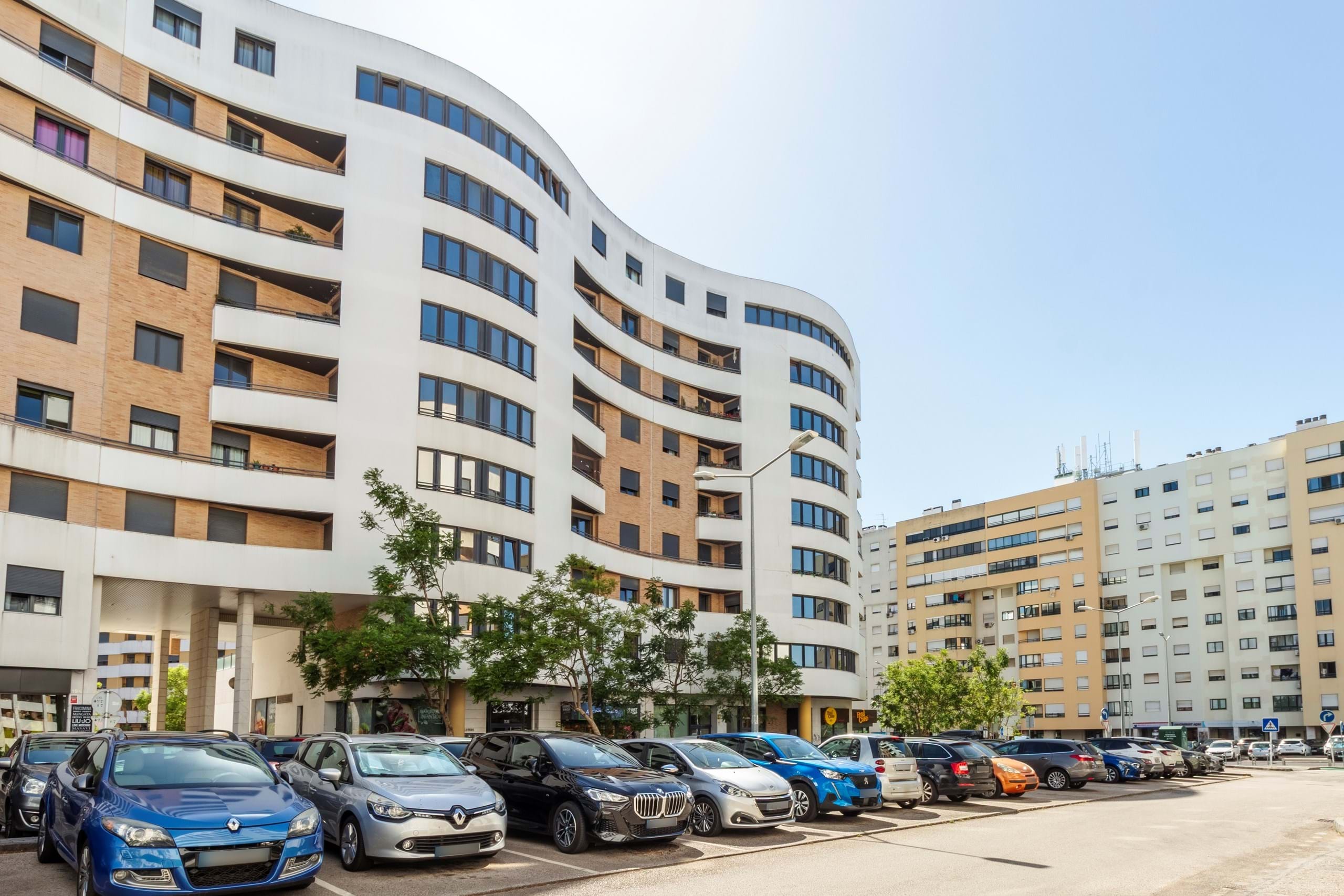 Loures, Lisbon, 2670-327 Loures, PT, 3 Bedrooms Bedrooms, ,3 BathroomsBathrooms,Residential,For Sale,1901345