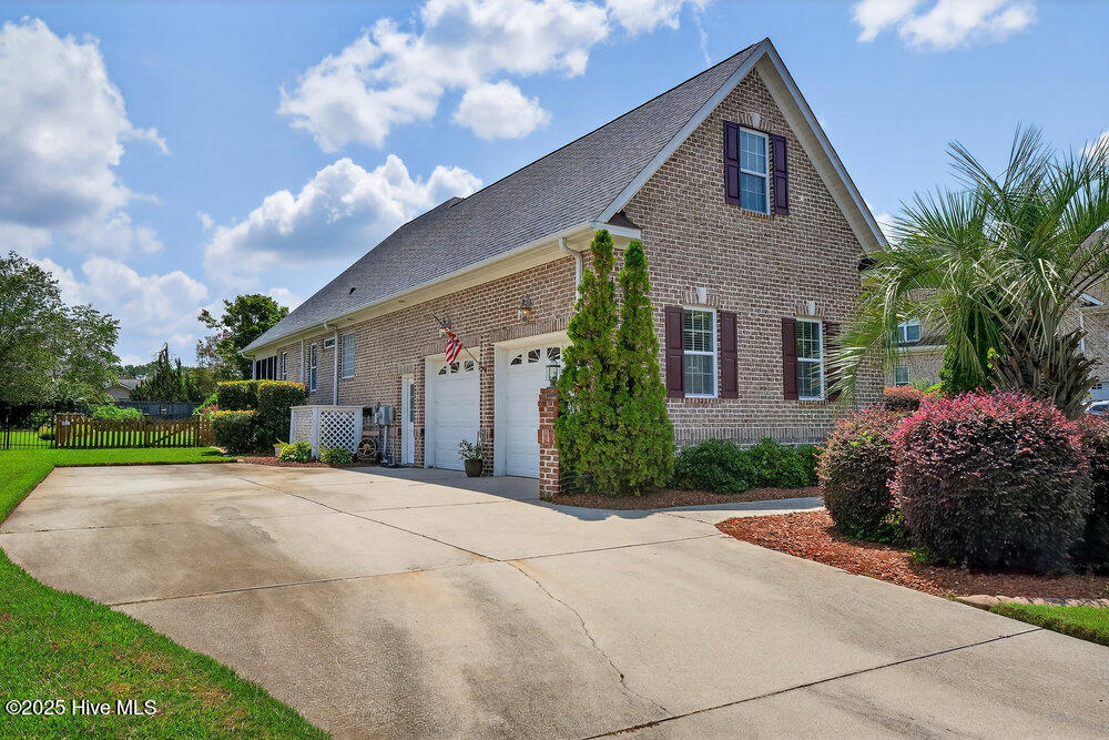Leland, North Carolina, 28451, United States, 4 Bedrooms Bedrooms, ,3 BathroomsBathrooms,Residential,For Sale,1926317