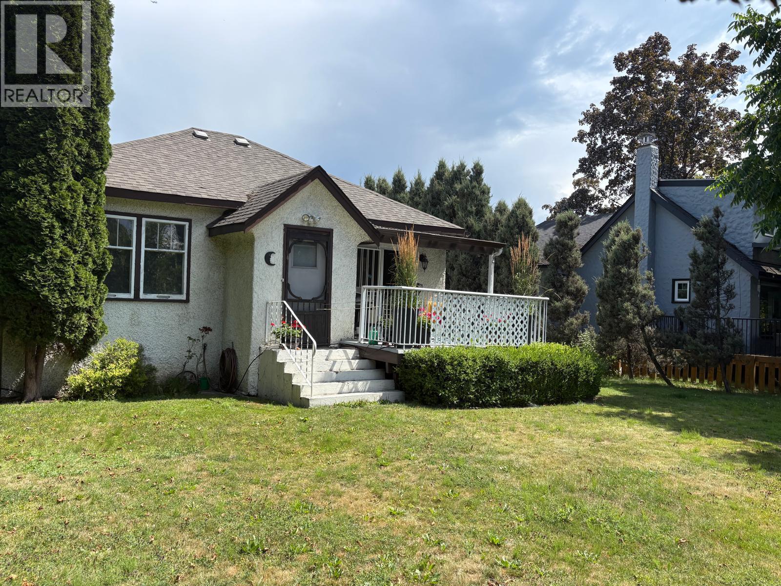KELOWNA, British Columbia, V1Y 1A7, CA, 2 Bedrooms Bedrooms, ,1 BathroomBathrooms,Residential,For Sale,1949205