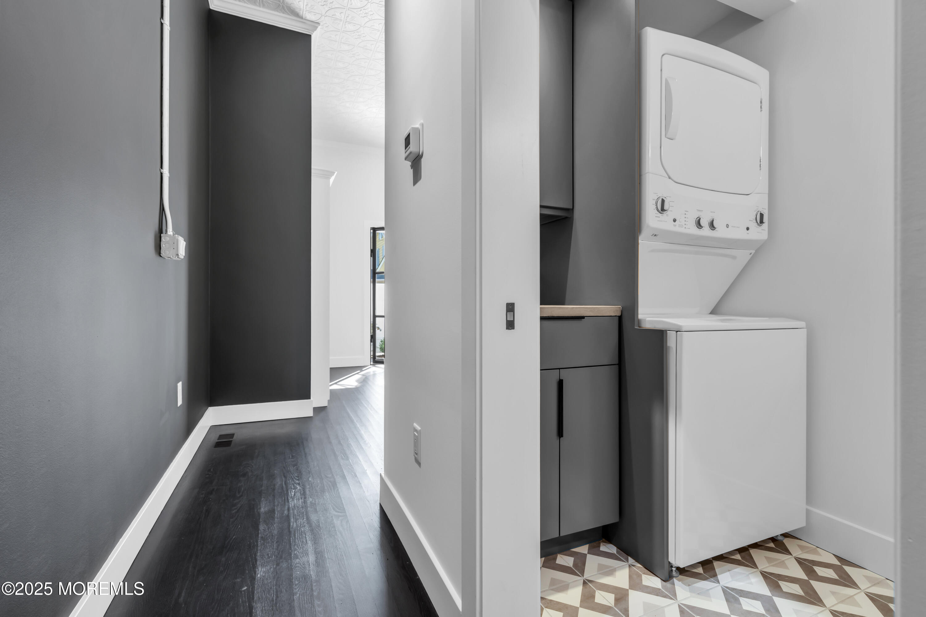Fair Haven, New Jersey, 07704, United States, 1 Bedroom Bedrooms, ,2 BathroomsBathrooms,Residential,For Sale,1901766