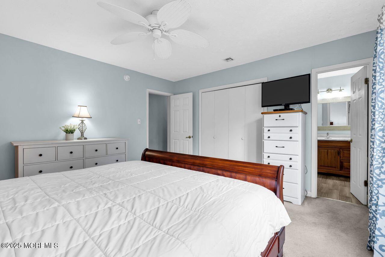 Howell, New Jersey, 07731, United States, 3 Bedrooms Bedrooms, ,3 BathroomsBathrooms,Residential,For Sale,2000438