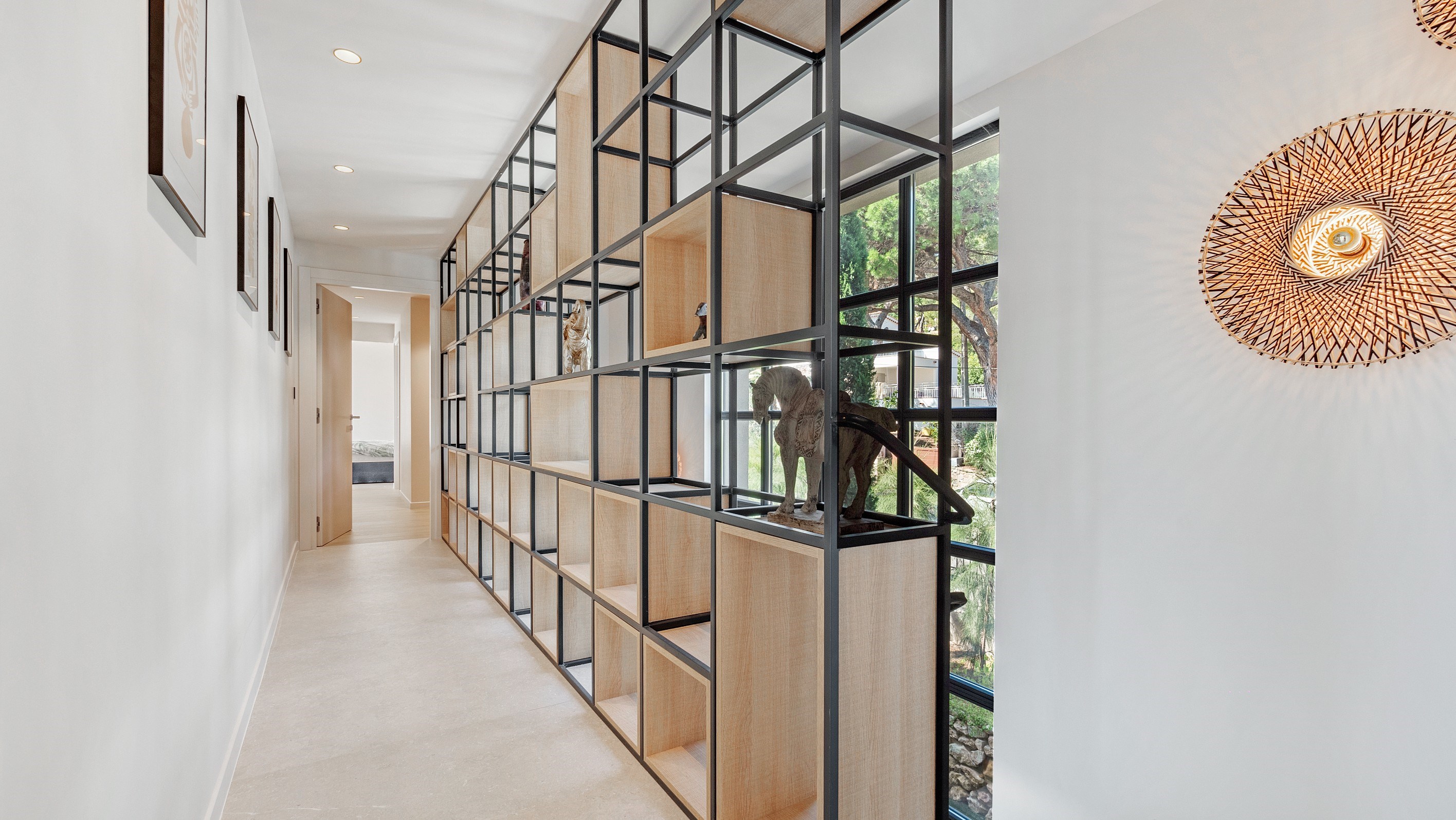  Exceptional contemporary villa for sale in Sainte-Maxime: 440 sqm, 5 bedrooms, … - 物件實景