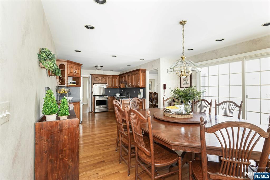 Berkeley Heights, New Jersey, 07922, United States, 6 Bedrooms Bedrooms, ,4 BathroomsBathrooms,Residential,For Sale,1838831