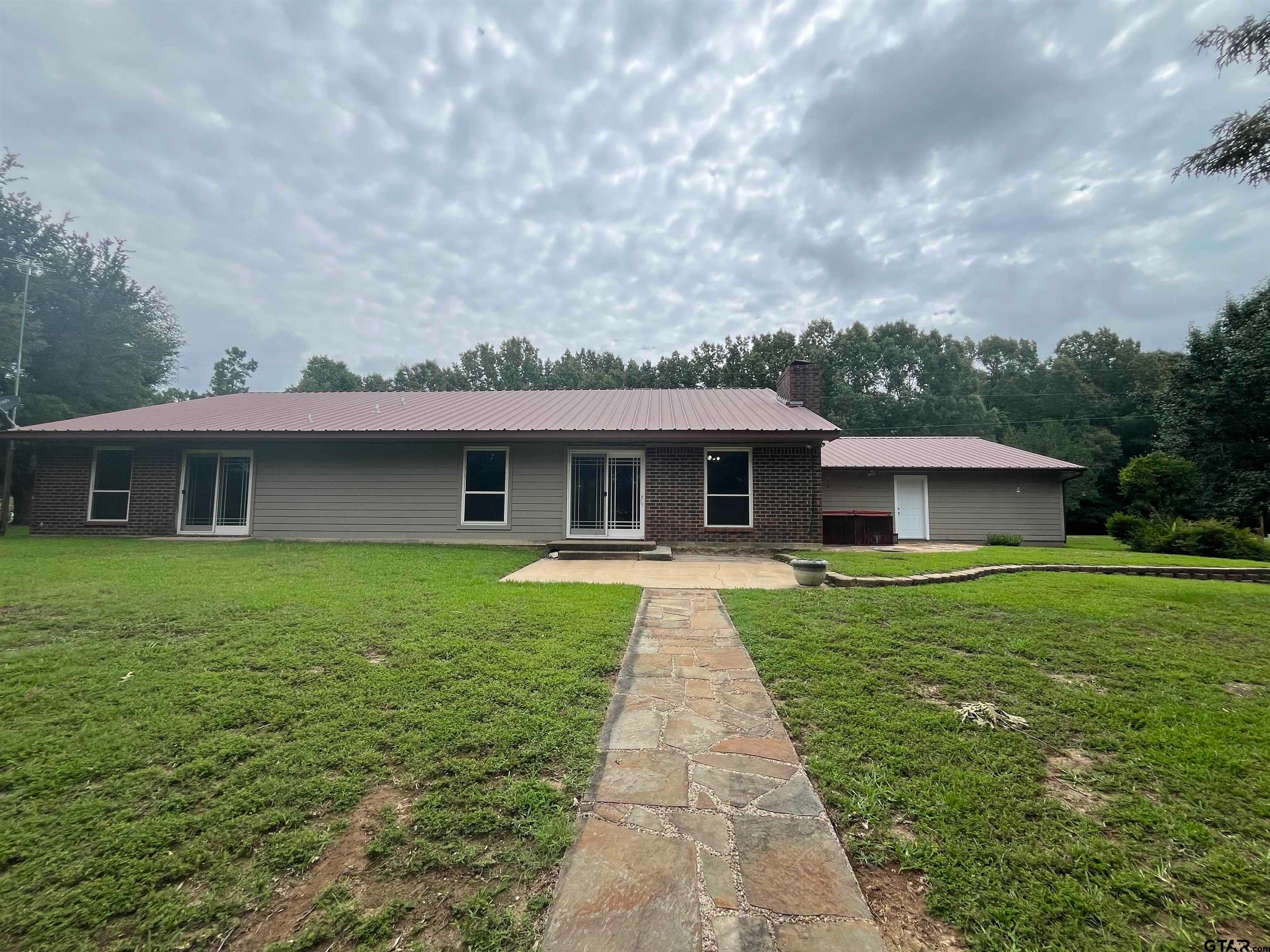 Pittsburg, Texas, 75686, United States, 3 Bedrooms Bedrooms, ,2 BathroomsBathrooms,Residential,For Sale,1848749