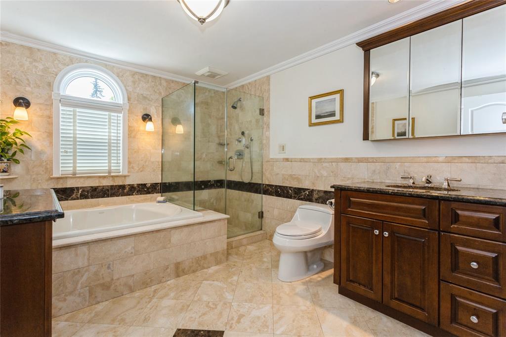 Floral Park, New York, 11001, United States, 3 Bedrooms Bedrooms, ,2 BathroomsBathrooms,Residential,For Sale,1798348