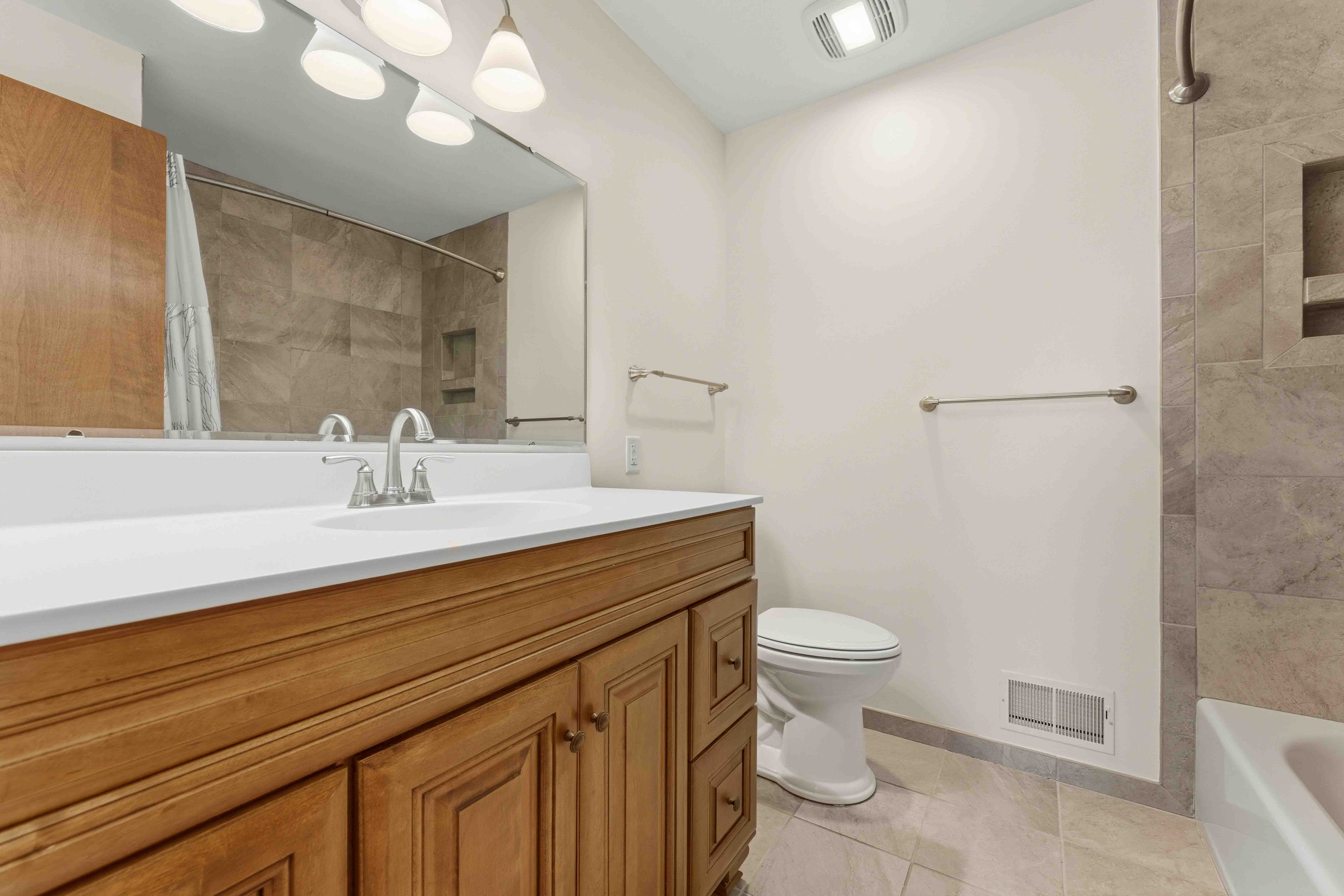  122 Tynewood Drive, Turtle Creek, PA 15145 - 物件實景